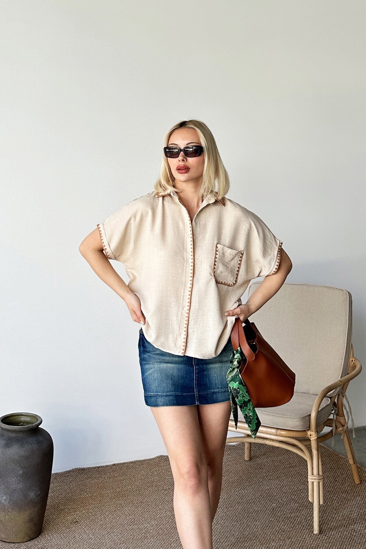 Taş Tek Cepli İşleme Detaylı Keten Gömlek