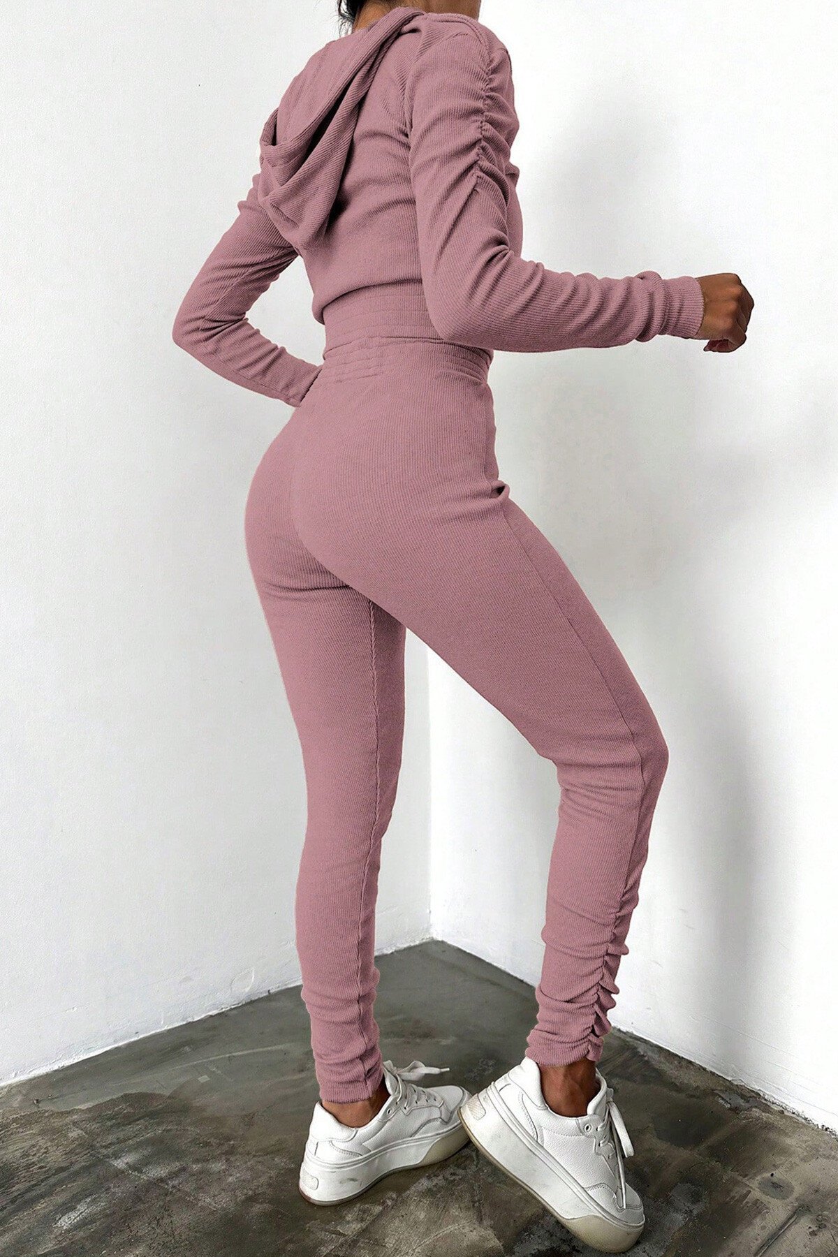 Toz Pembe Kolları Büzgülü Hırka Dizi Büzgülü Pantolon Takım