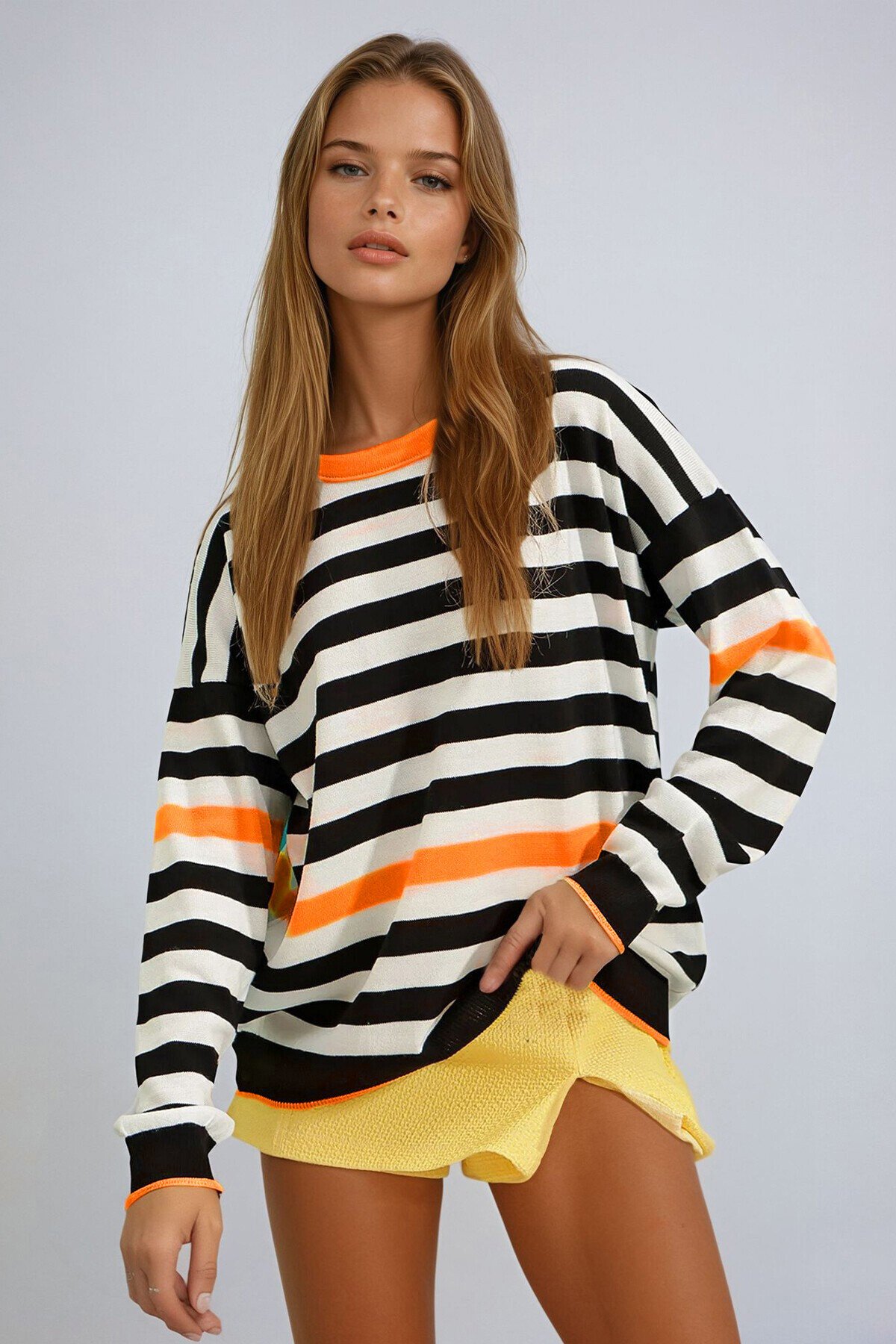 Turuncu Bisiklet Yaka Çizgili Oversize Triko Bluz