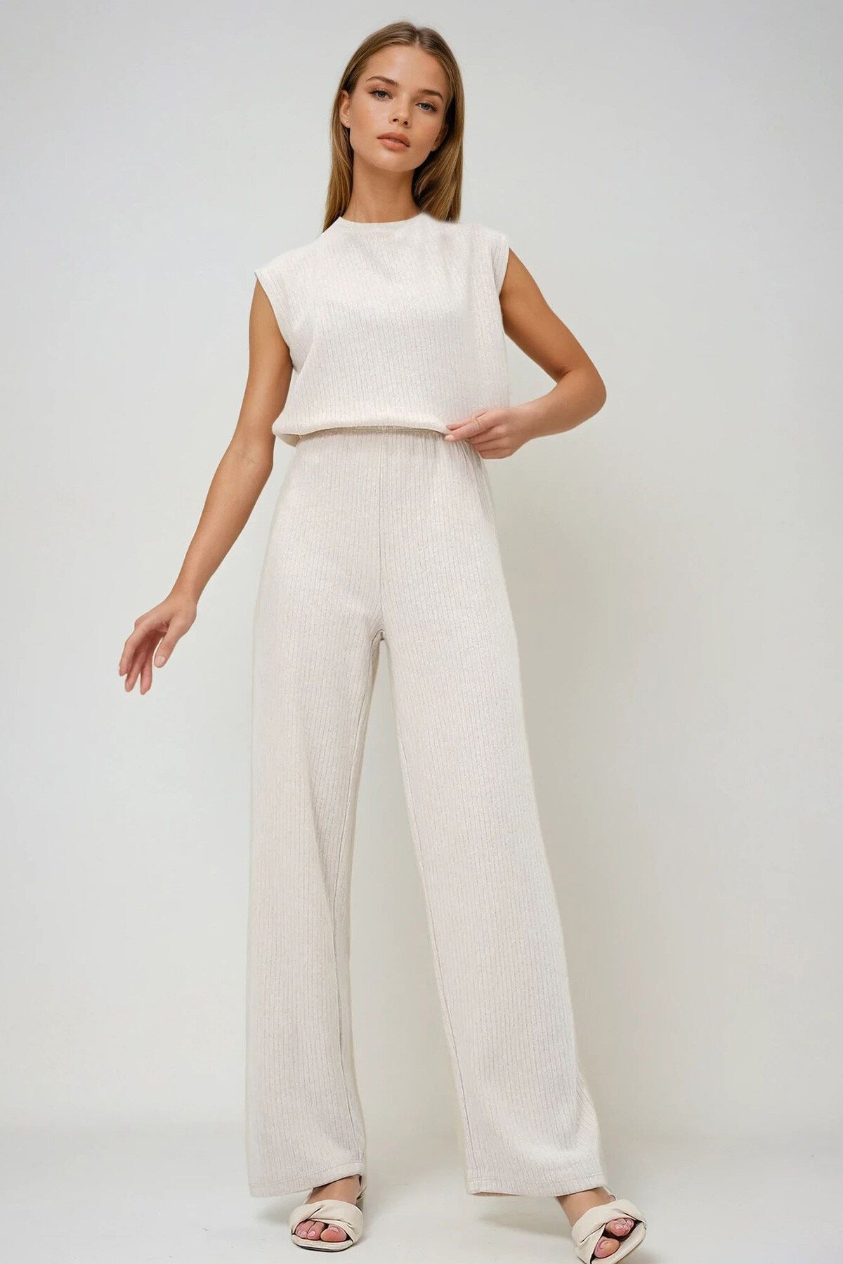 Vanilya Bisiklet Yaka İnterlok Kumaş Kolsuz Bluz Ve Pantolon Takım