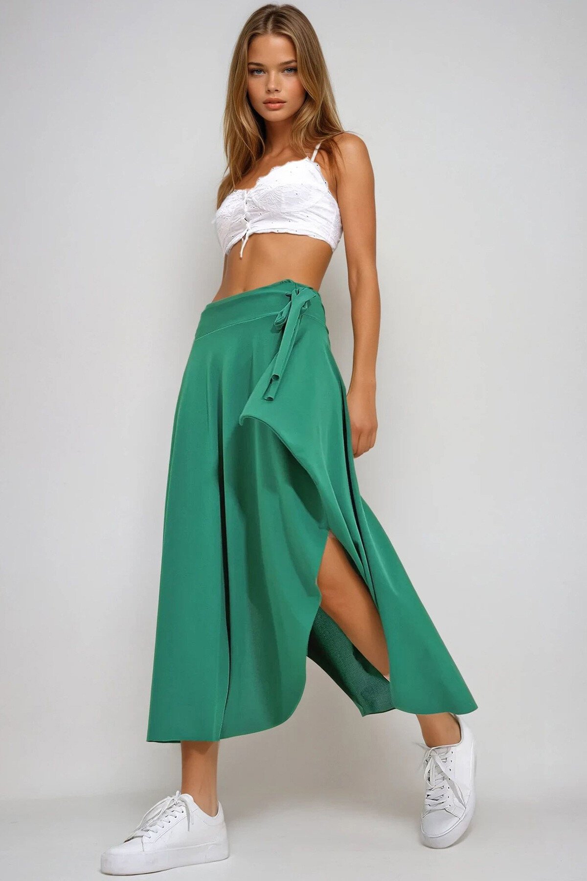 Yeşil Asimetrik Kesim Beli Bağlamalı Etek