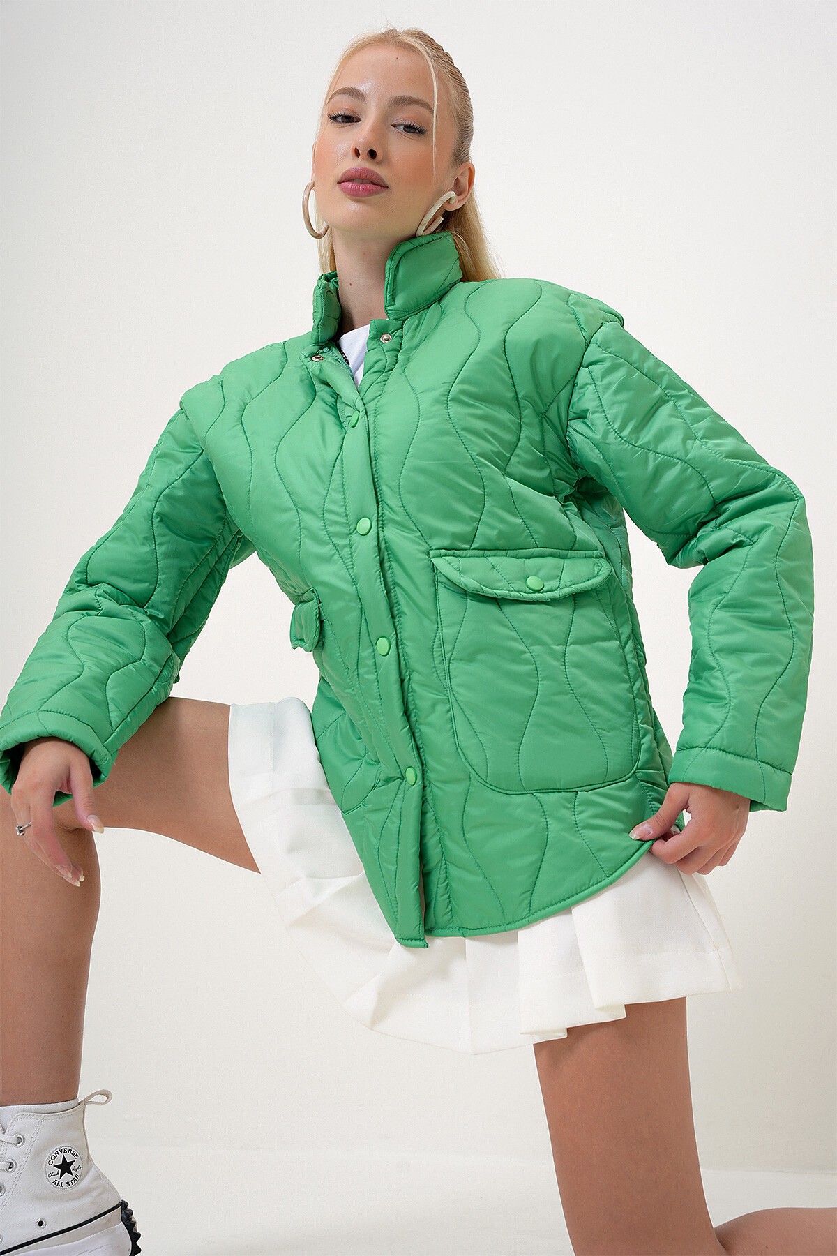 Yeşil Bebe Yaka Astarlı Çift Cepli Kapitone Mont