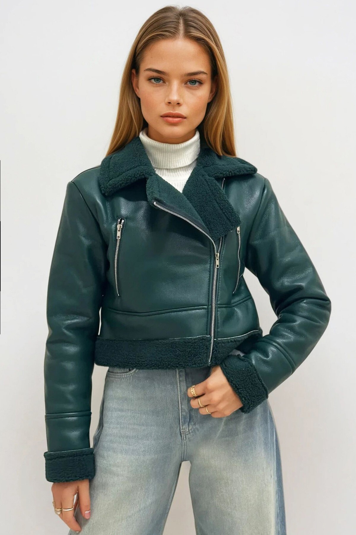 Yeşil İçi Kürklü Yandan Fermuarlı Fermuar Cepli Crop Mont