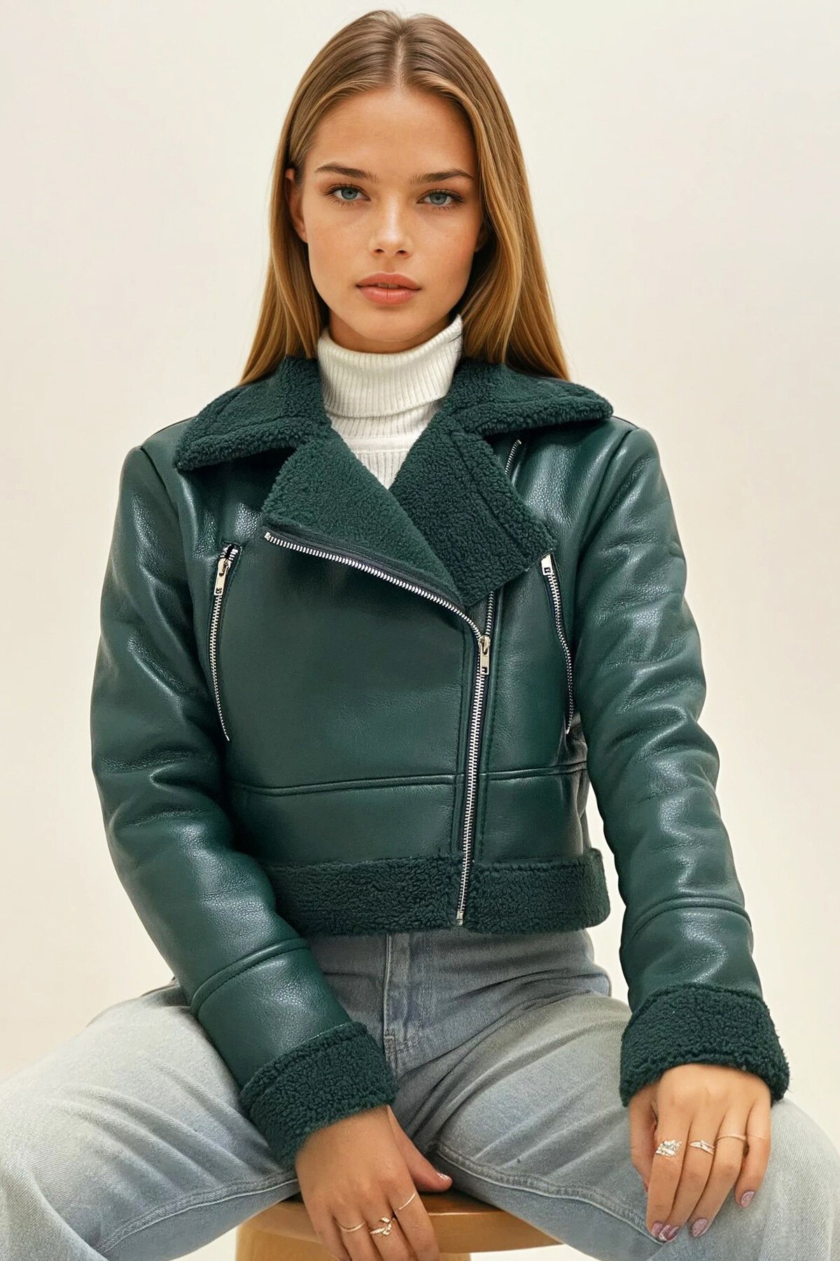 Yeşil İçi Kürklü Yandan Fermuarlı Fermuar Cepli Crop Mont