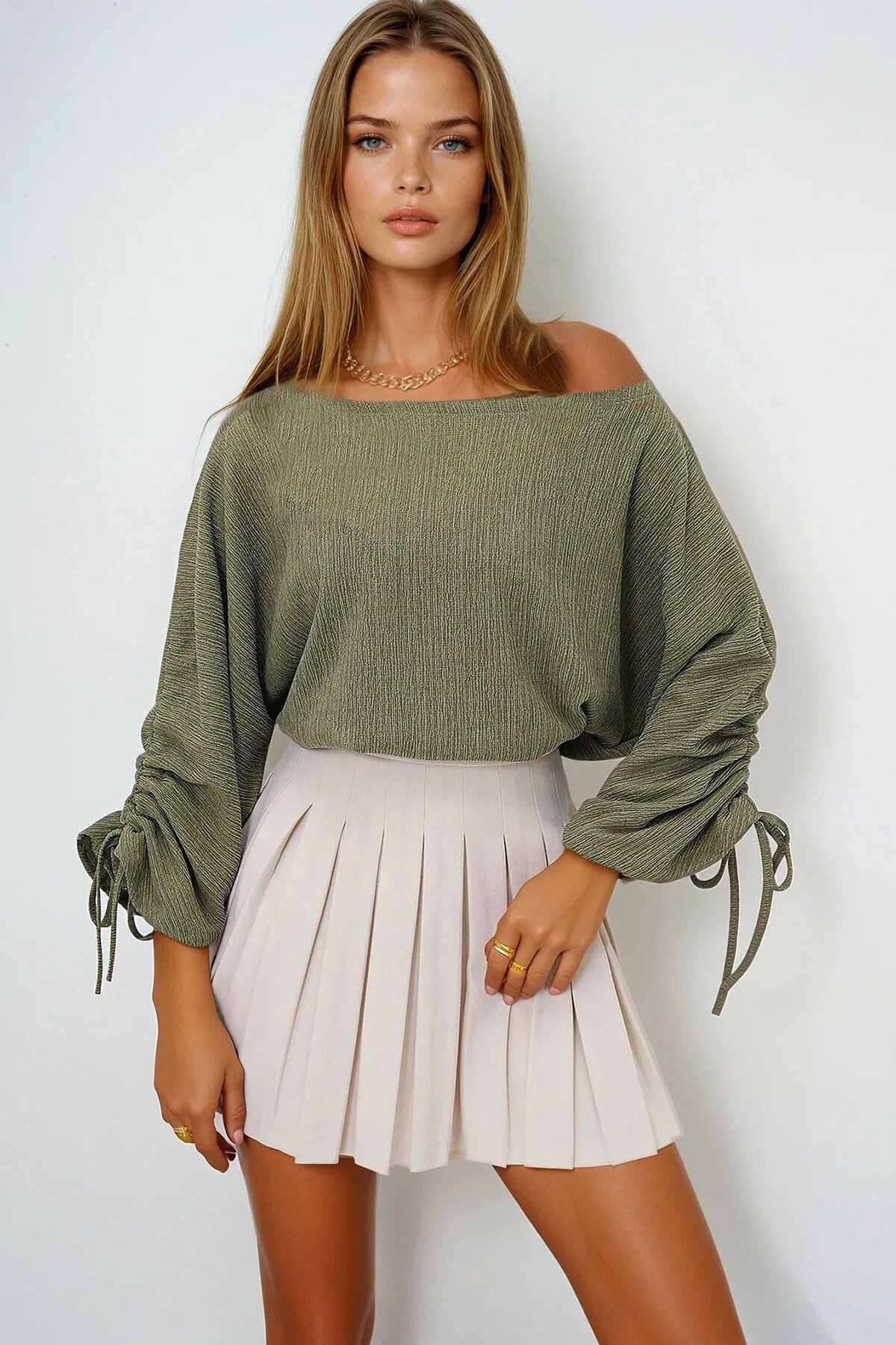 Yeşil Kayık Yaka Kolları Büzgü Ve Bağlama Detaylı Örme Krep Bluz