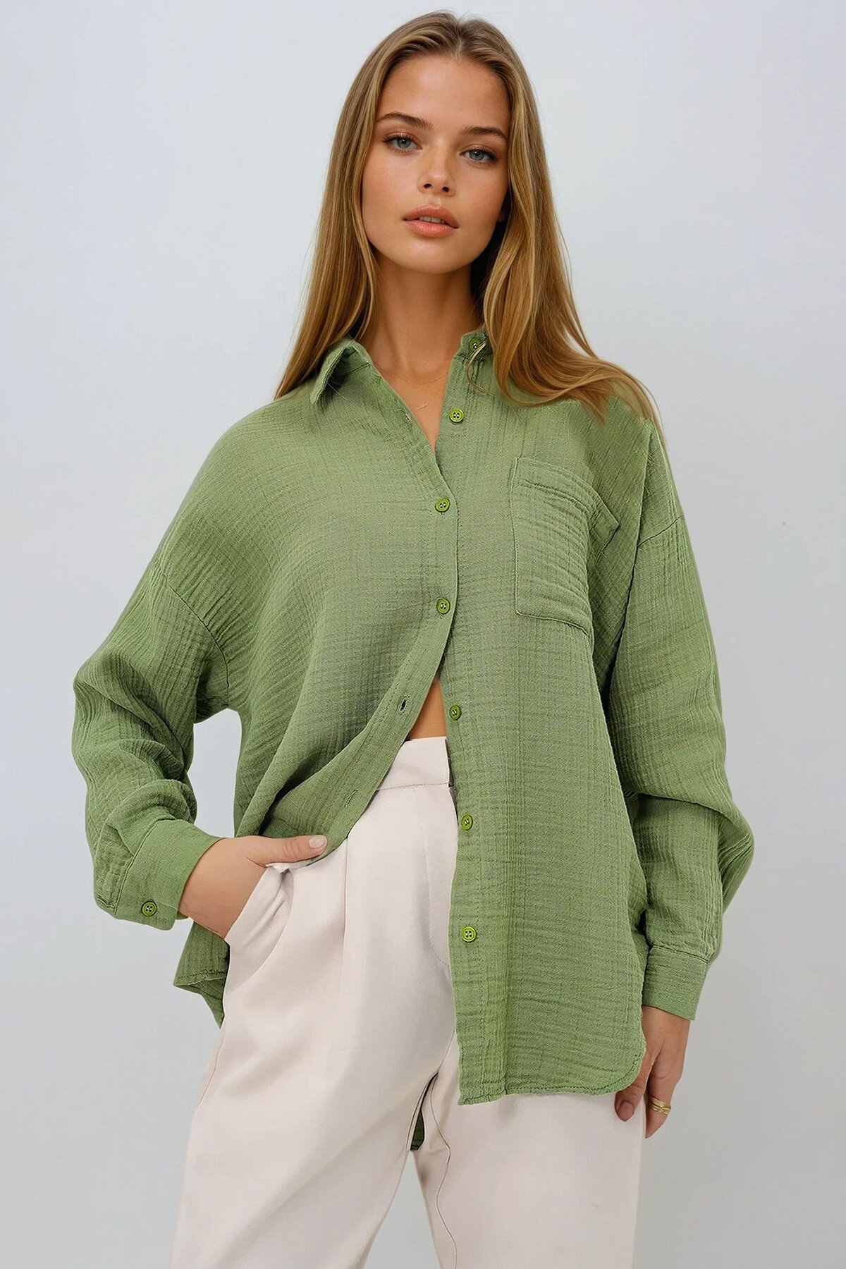 Yeşil Tek Cepli Keten Görünümlü Oversize Dokuma Gömlek