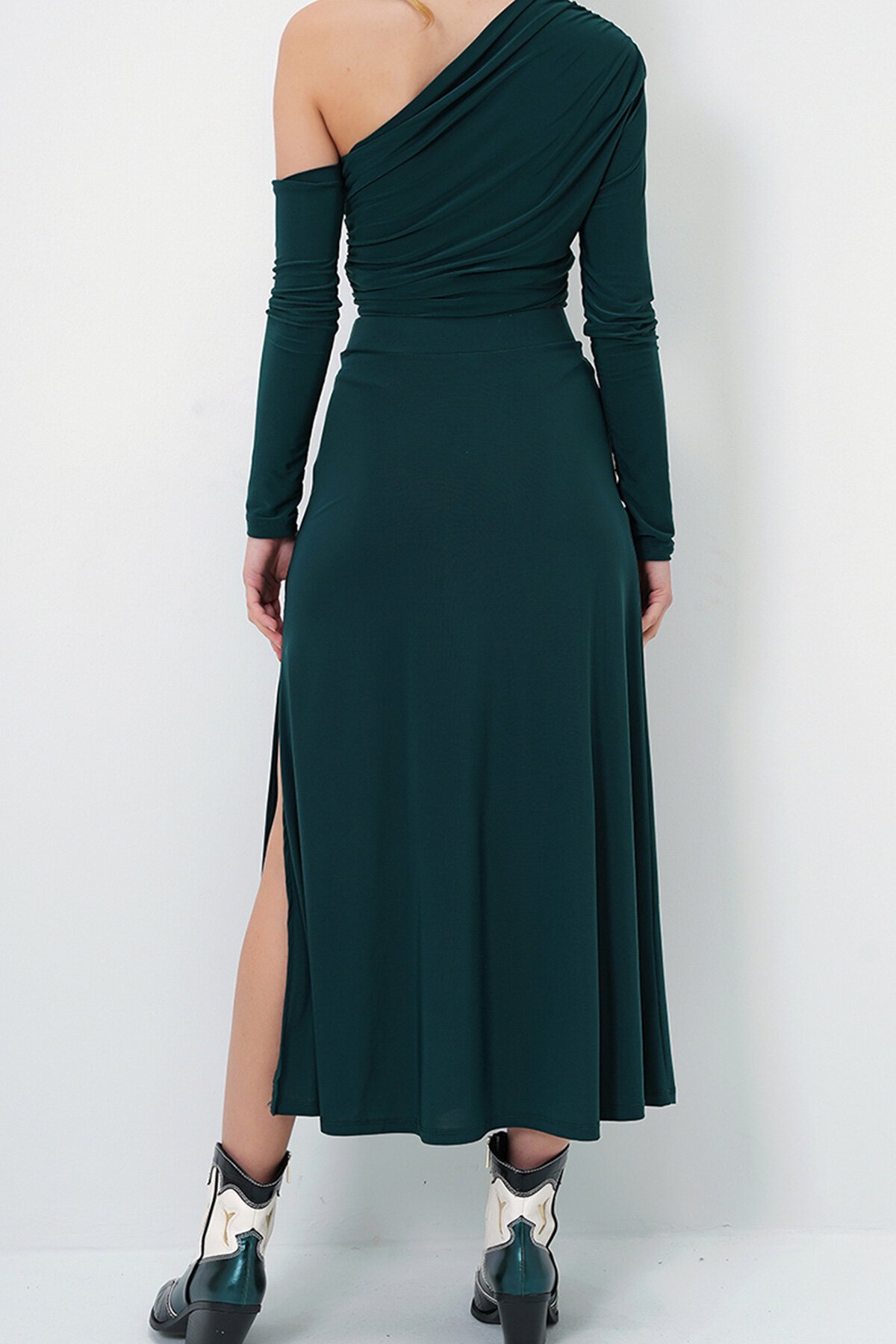 Zümrüt Yeşili Beli Lastikli Derin Yırtmaçlı Sandy Kumaş Etek