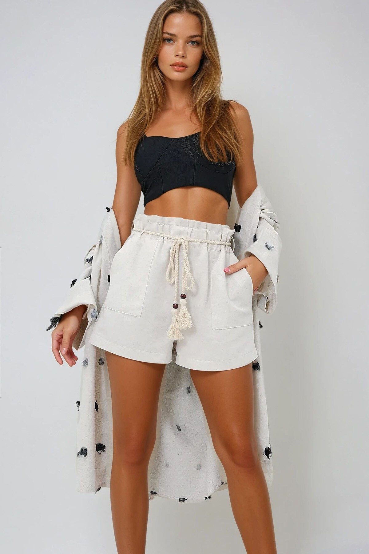 Açık Bej Çift Cepli Beli Kuşak Kemerli Bürümcük Keten Şort