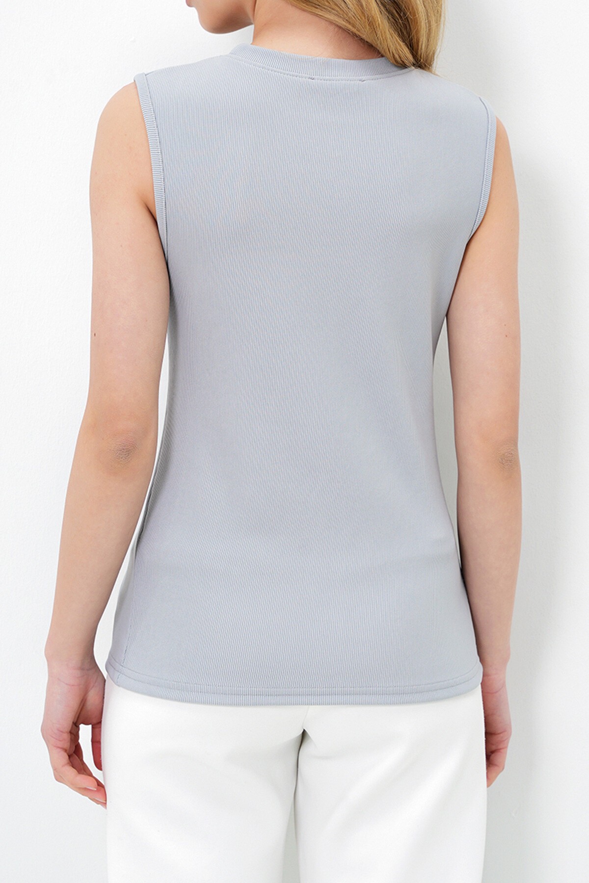 Açık Gri Bisiklet Yaka Gold Düğmeli Ottoban Bluz