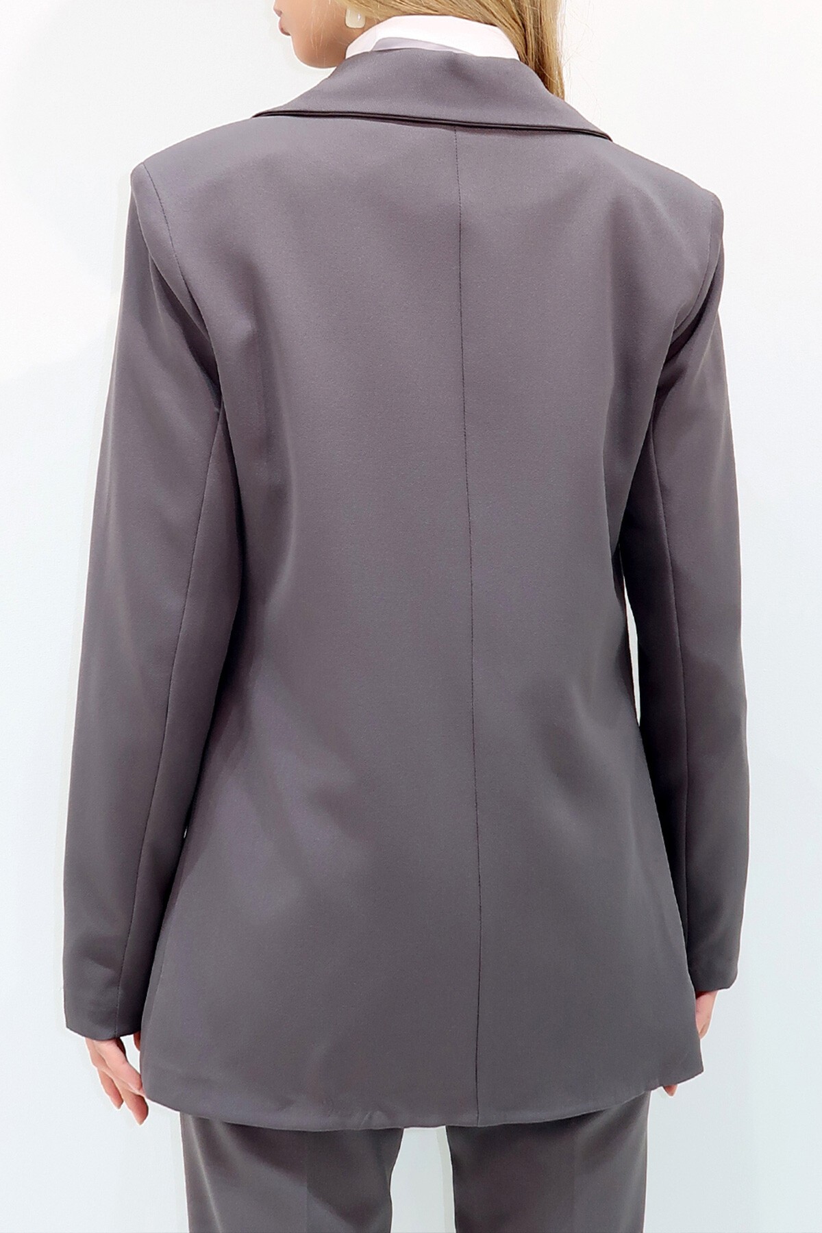 Antrasit Cep Ve Düğme Detaylı Omuzları Vatkalı Blazer Ceket