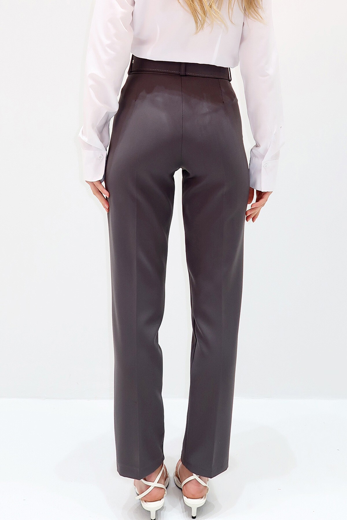 Antrasit Çift Cepli Piliseli Beli Kemerli Straight Fit Pantolon