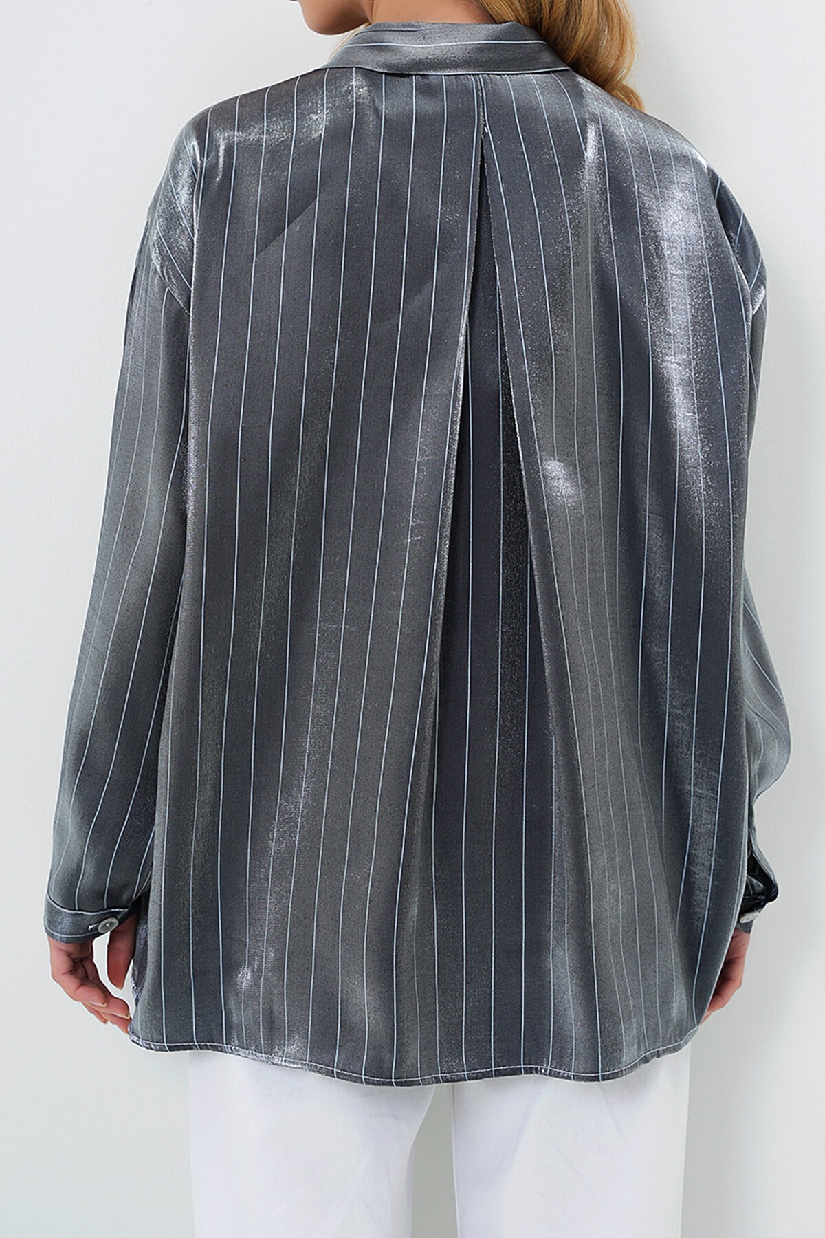 Antrasit Tek Cepli Oversize Saten Gömlek