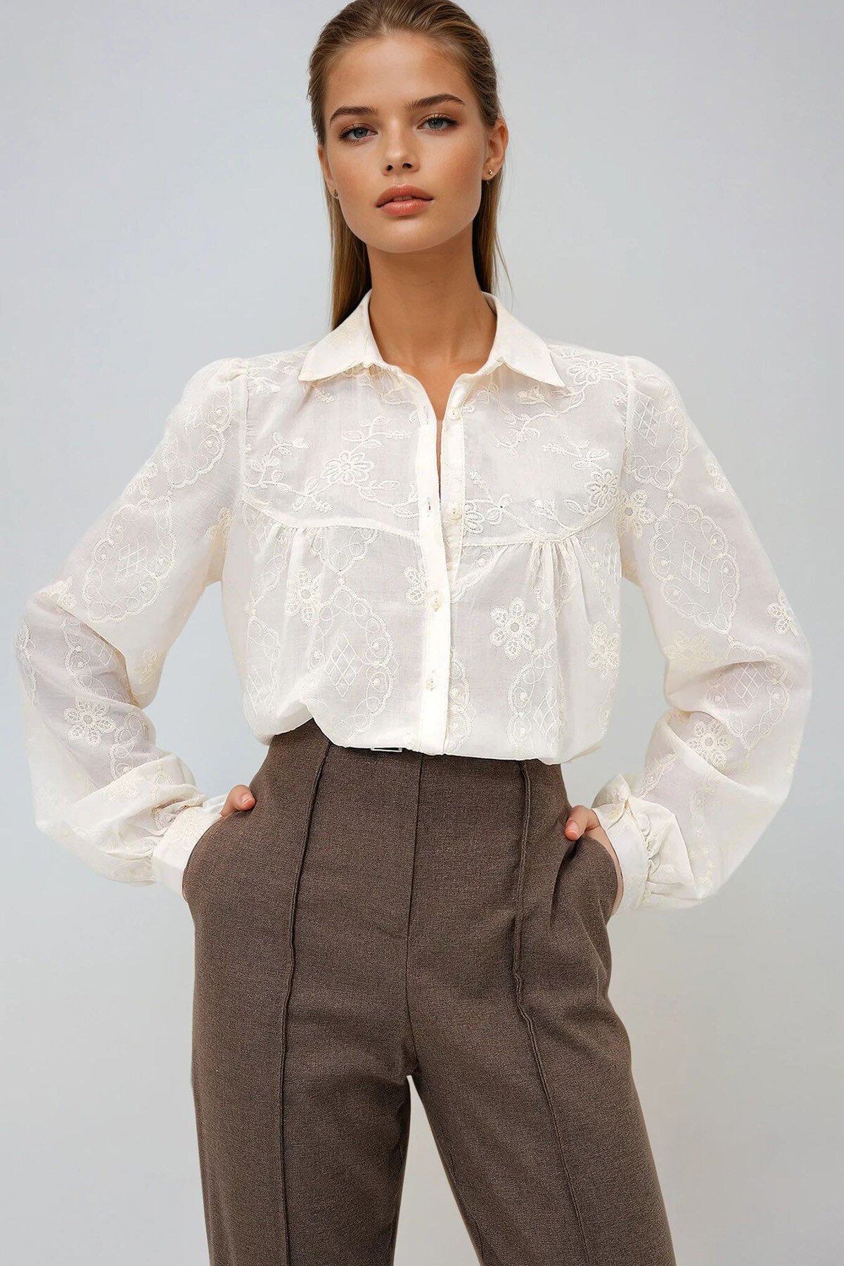 Bej Balon Kol Robalı Fisto Gömlek