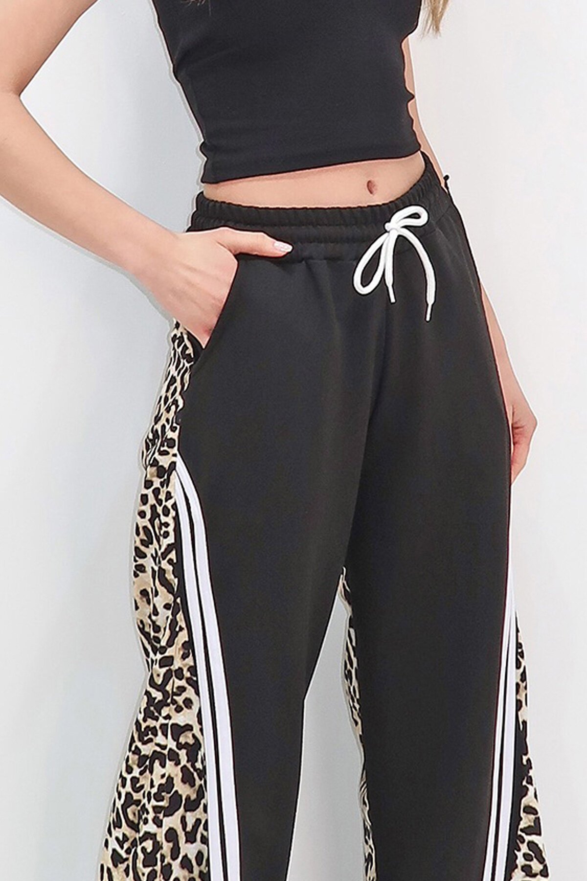 Bej Çift Cepli Leopar Desenli İspanyol Paça Pantolon