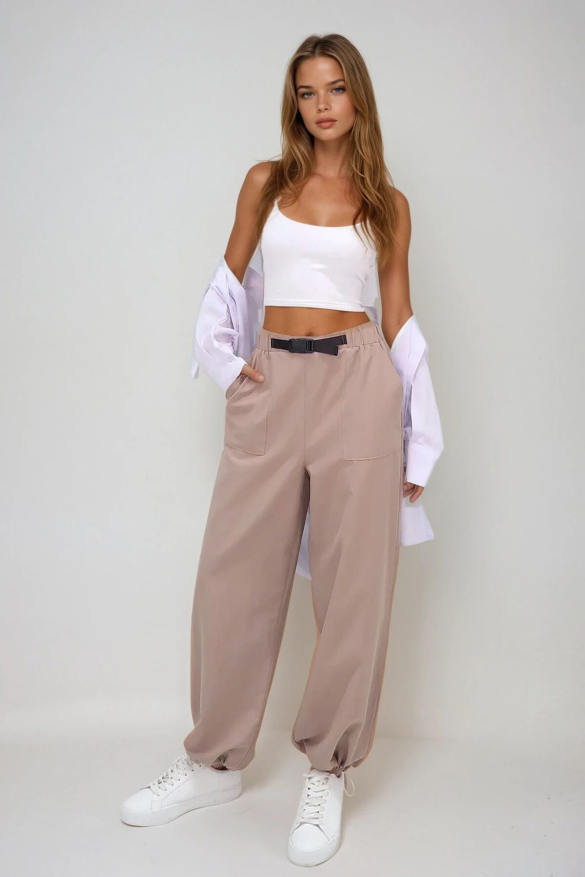 Bej Çift Cepli Paçası Lastikli Kemer Detaylı Yazlık Jogger Pantolon