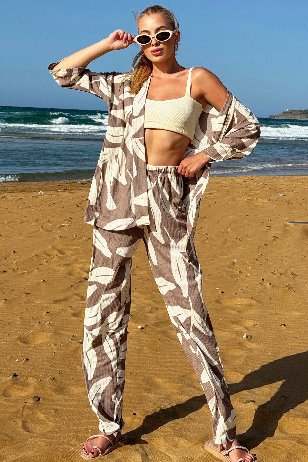 Bej Desenli Kimono Takım