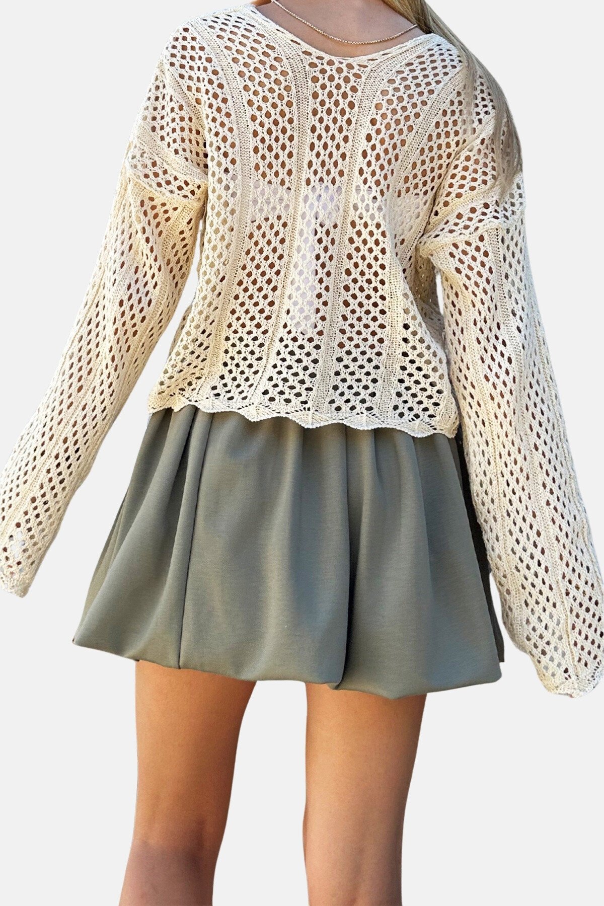 Bej V Yaka Delik Ajurlu Oversize Bluz