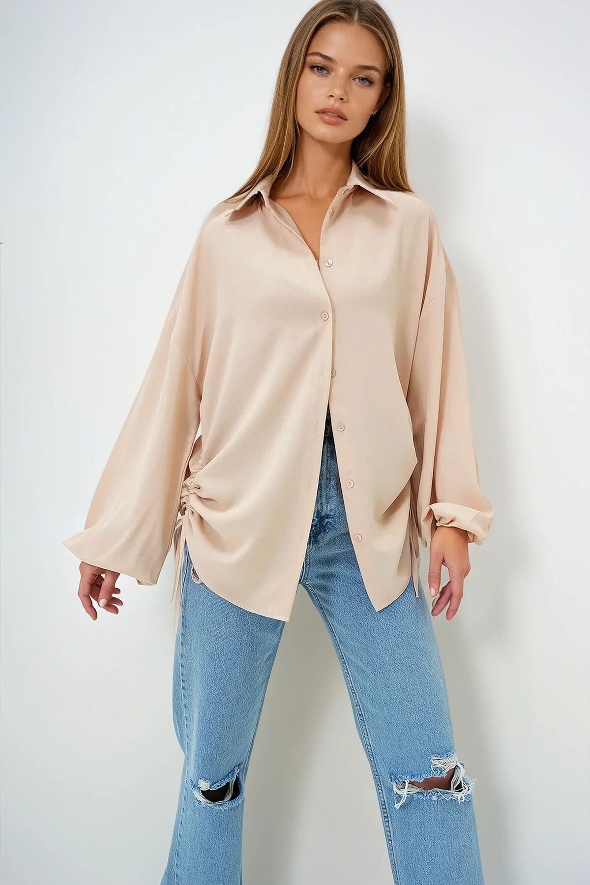 Bej Yanları Bağlama Detaylı Oversize Dokuma Gömlek