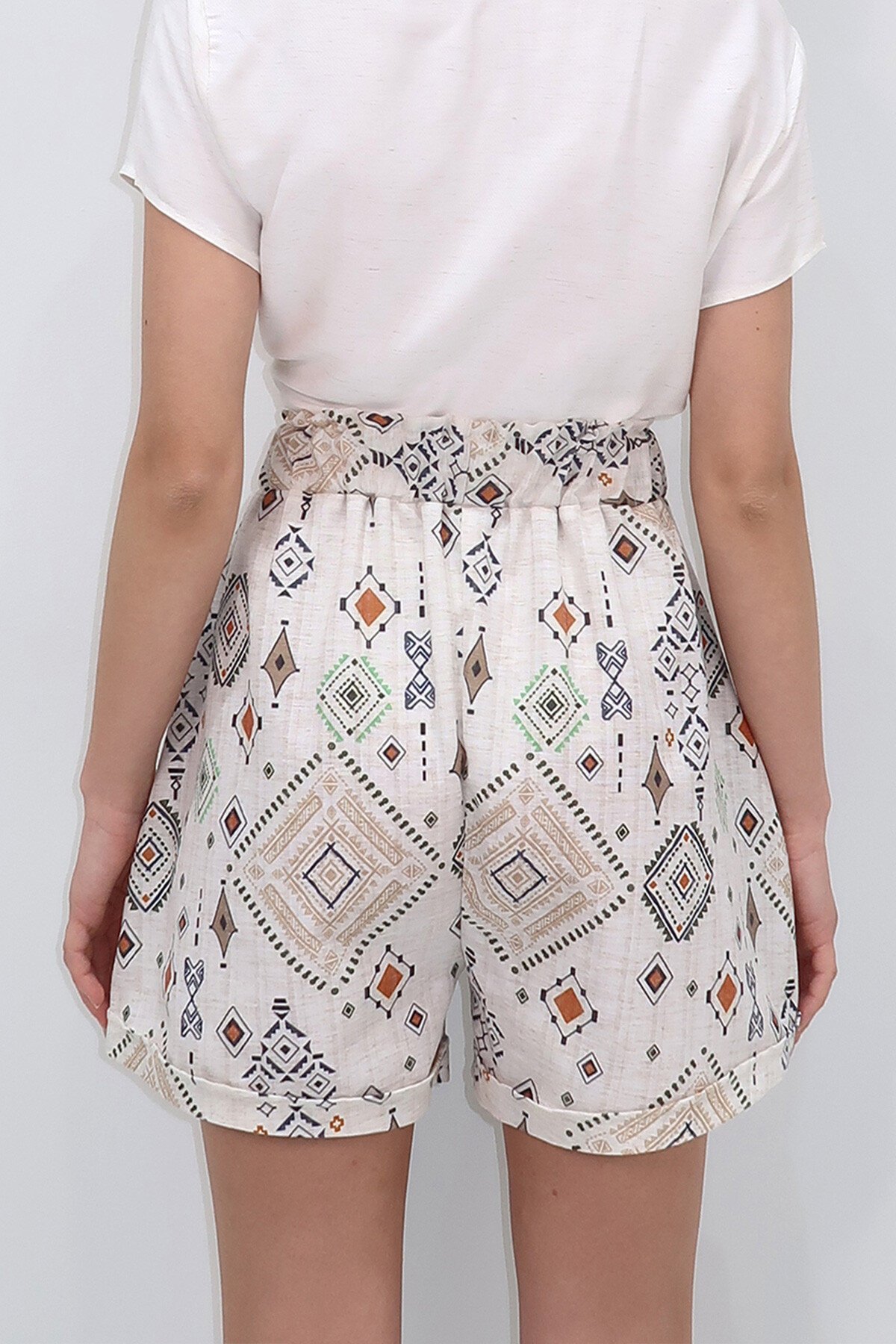 Bej Yüksek Bel Etnik Desenli Duble Paça Keten Şort