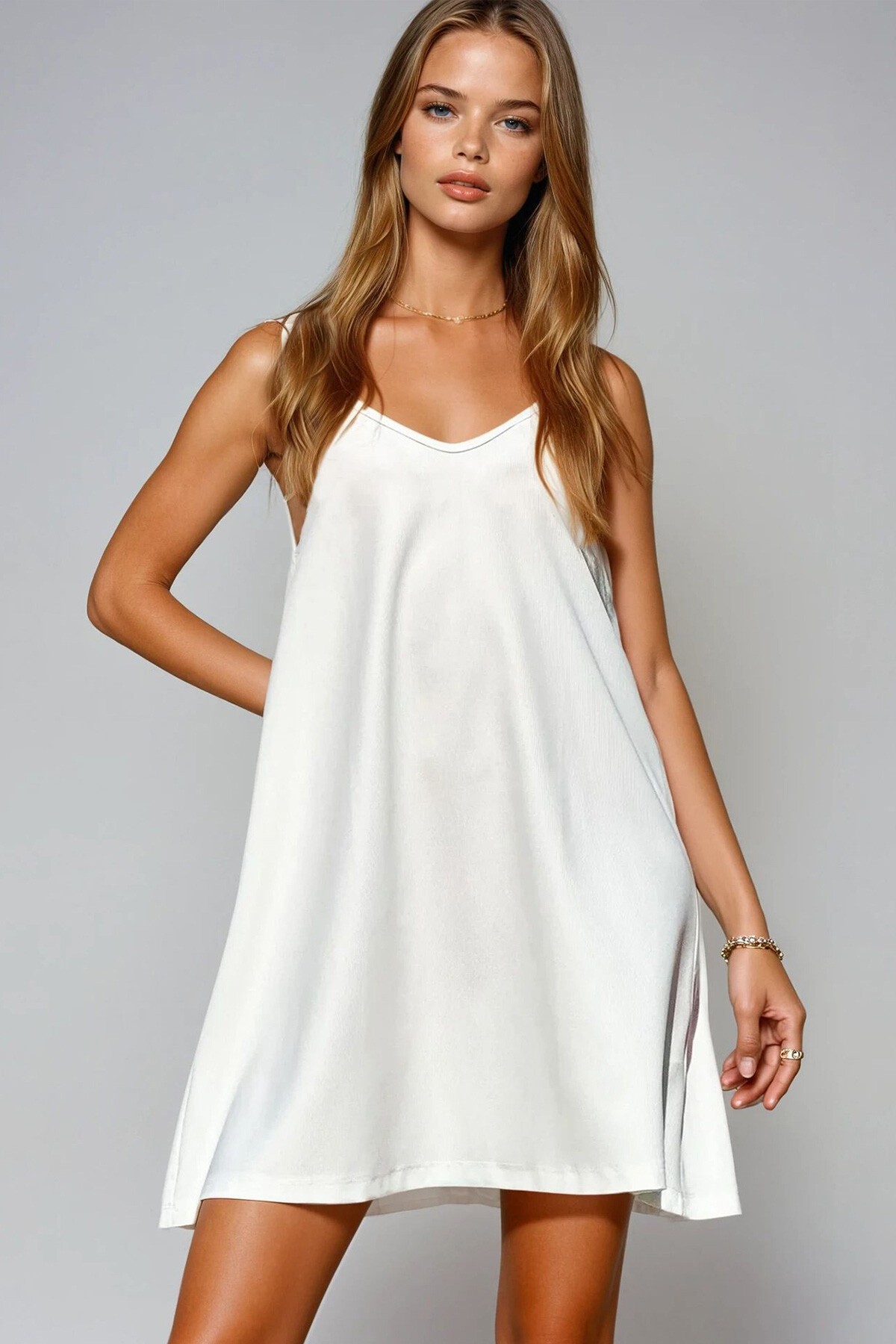 Beyaz Askılı Mini Elbise