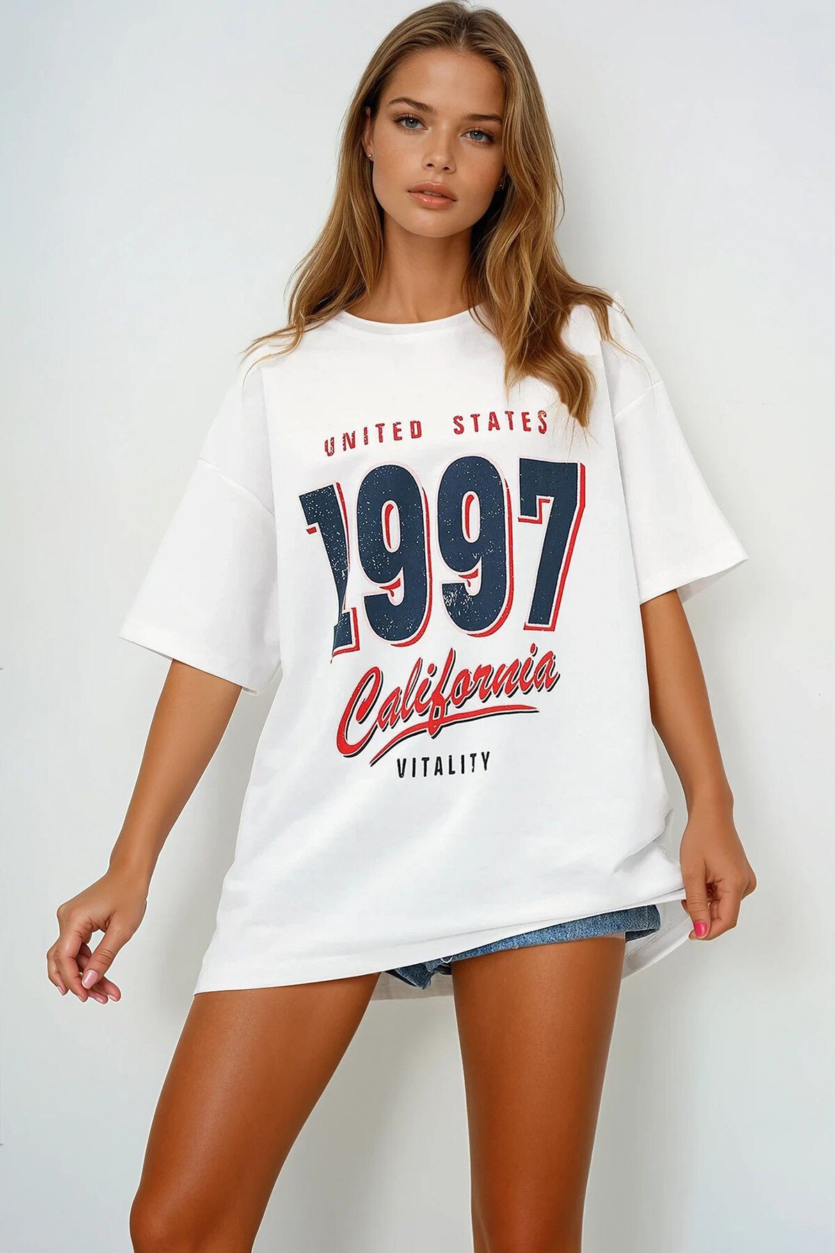 Beyaz Bisiklet Yaka 1997 Baskılı Oversize T Shırt