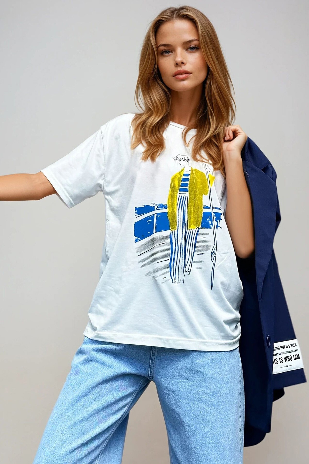 Beyaz Bisiklet Yaka Baskılı T Shirt