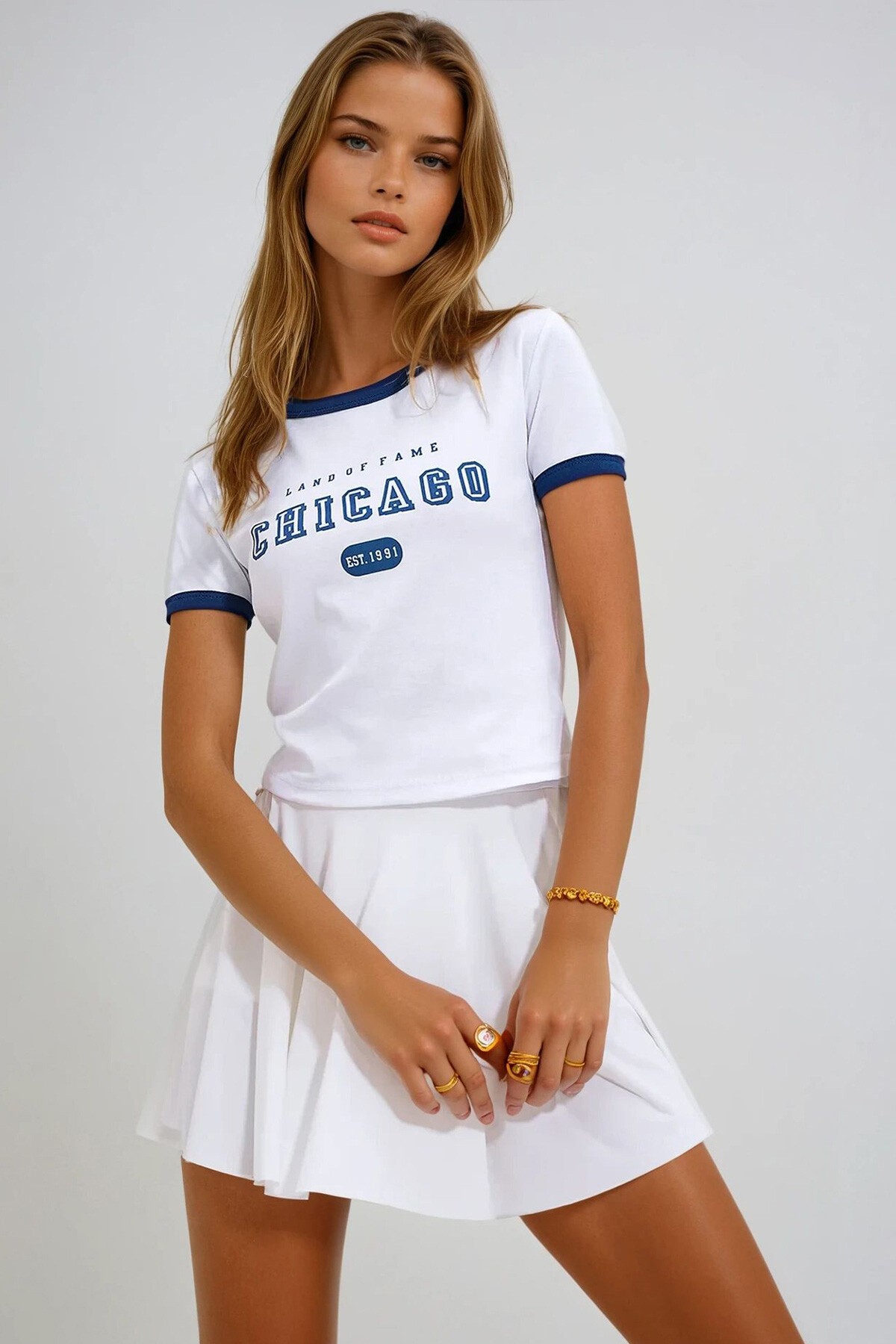 Beyaz Bisiklet Yaka Chicago Baskılı T Shirt