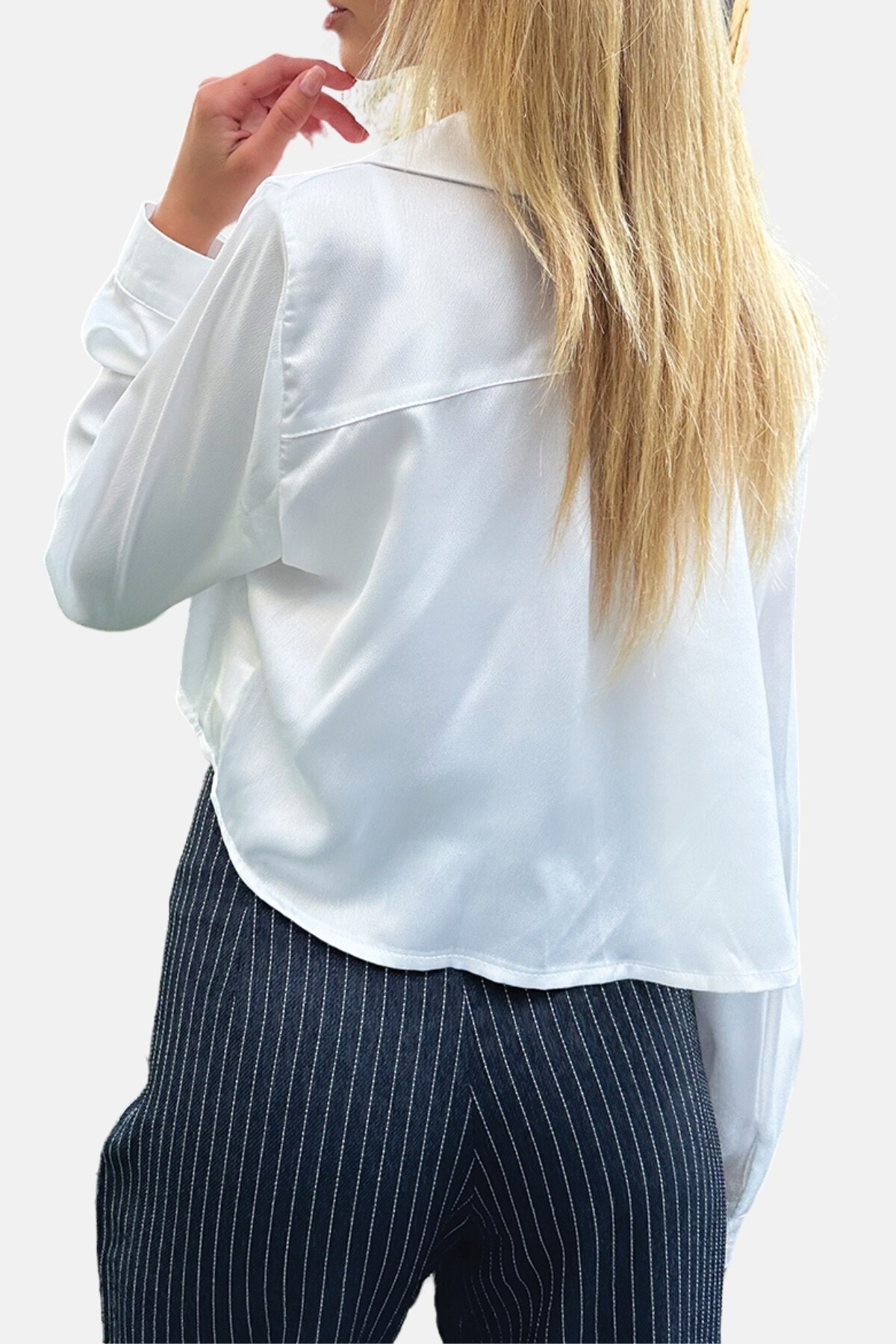 Beyaz Crop Saten Gömlek