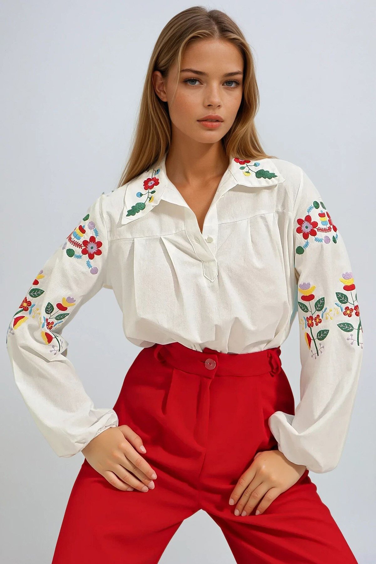 Beyaz Nakış İşlemeli Poplin Gömlek