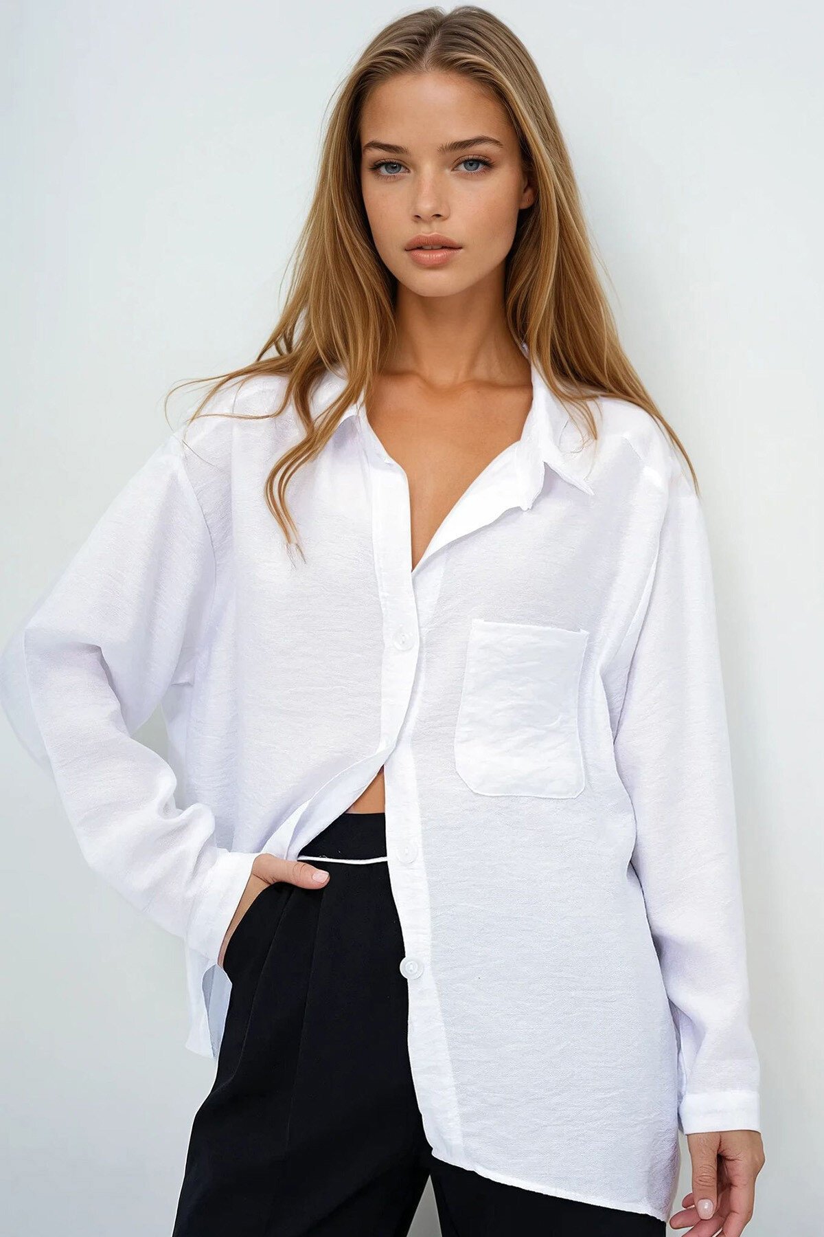Beyaz Tek Cepli Keten Karışımlı Oversize Gömlek