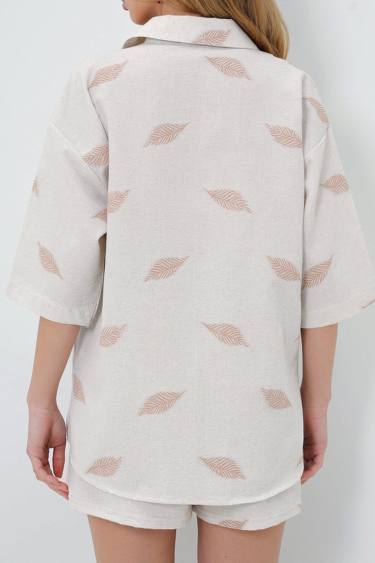 Bisküvi Keten Görünümlü Çift Cepli Gömlek Ve Beli Lastikli Şort Takım