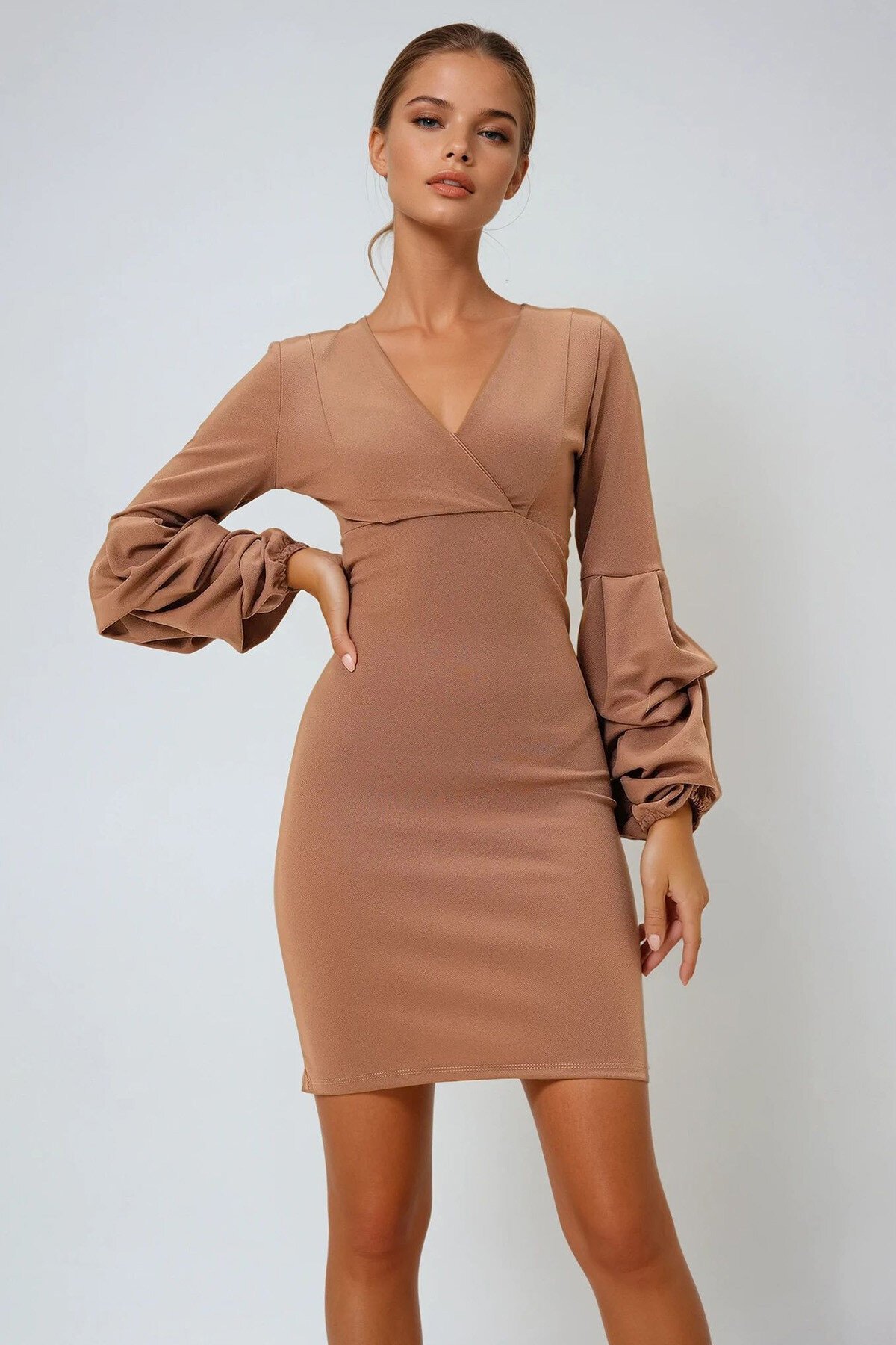 Bisküvi V Yaka Kolu Volanlı Mini Boy Örme Krep Elbise