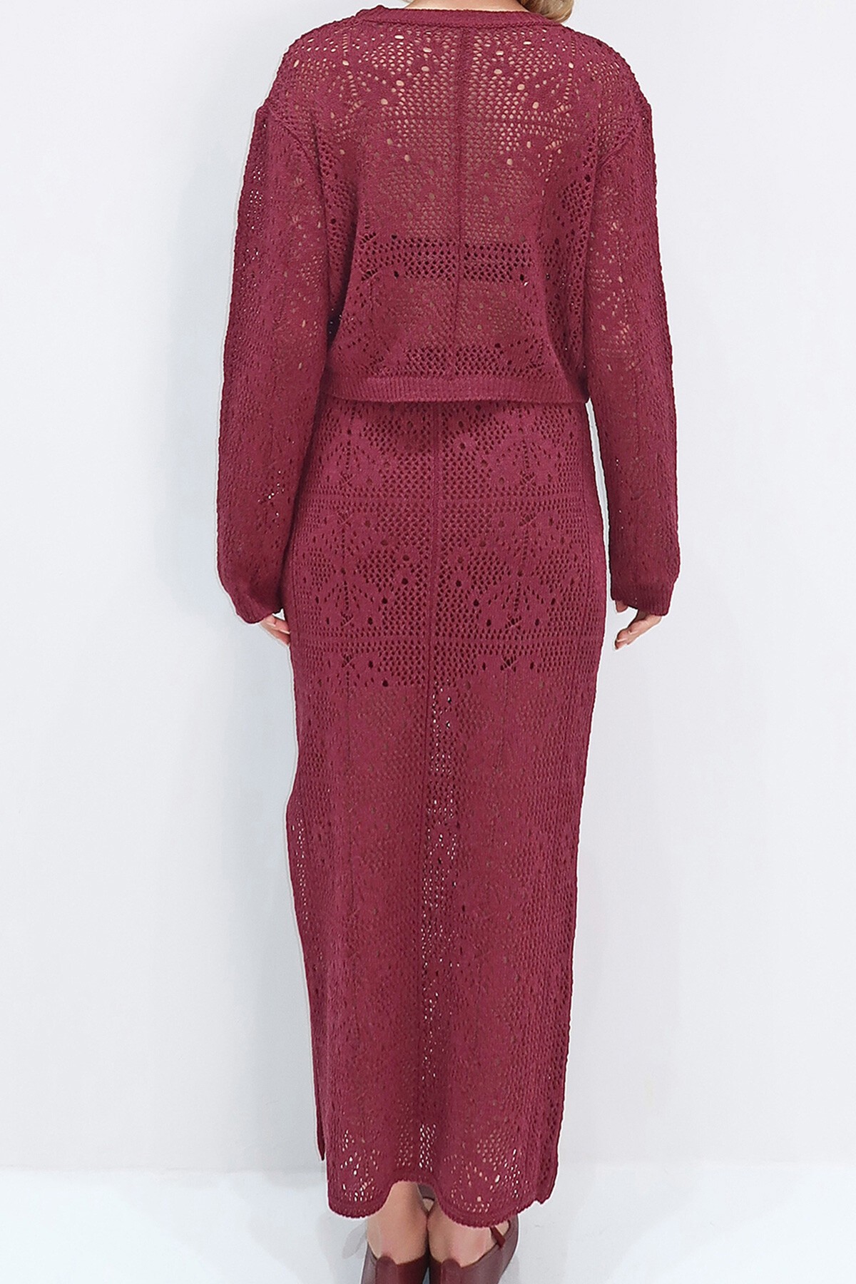 Bordo Bisiklet Yaka Ajurlu Triko Bluz Ve Astarlı Uzun Etek Takım