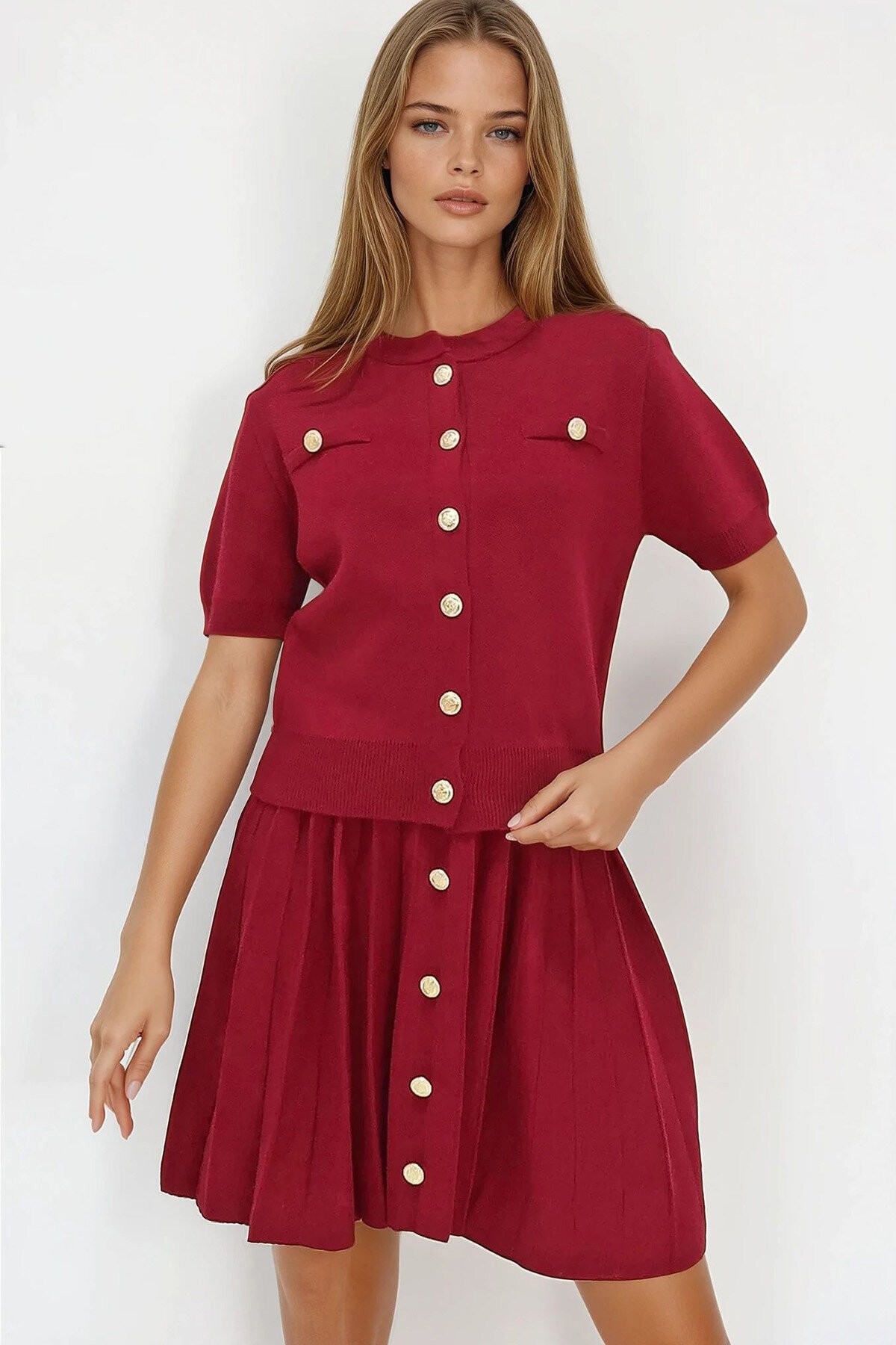 Bordo Bisiklet Yaka Düğme Detaylı Triko Bluz Ve Etek Takım