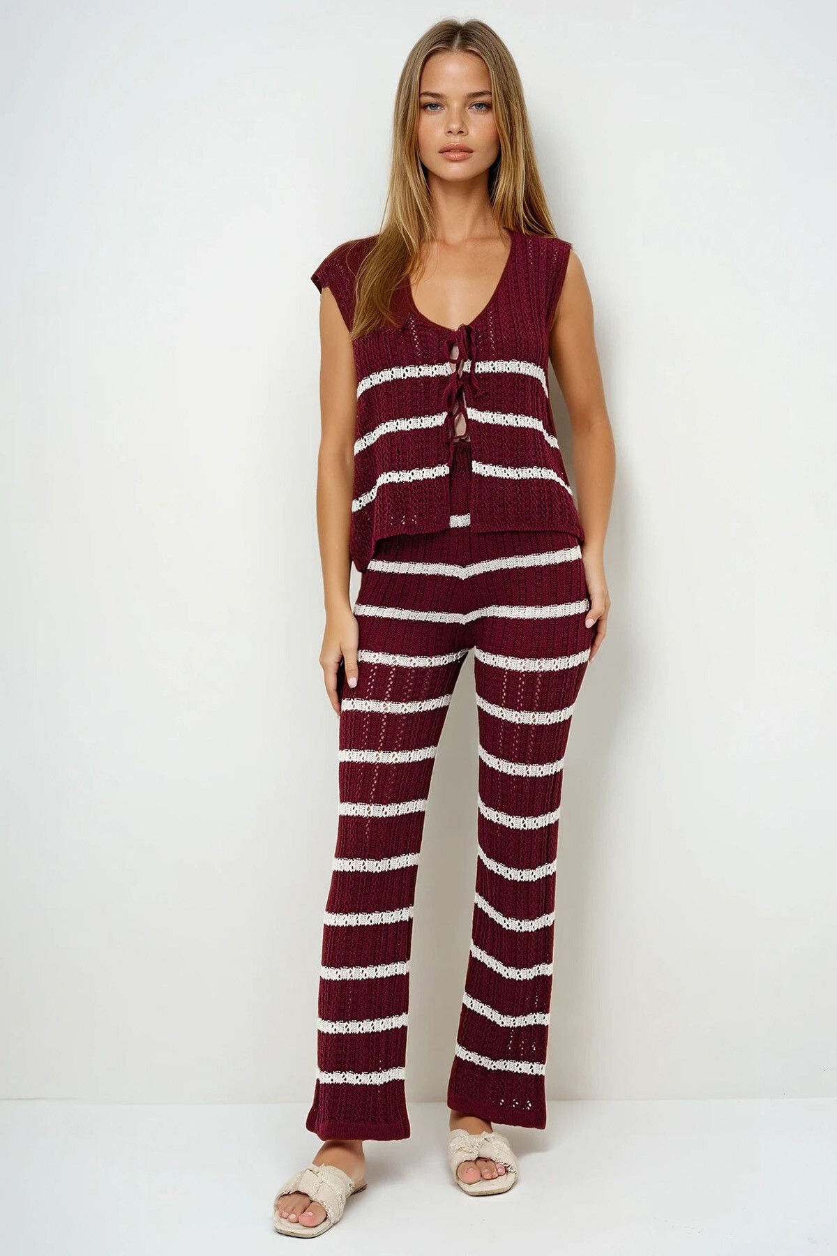 Bordo Delik Ajurlu Çizgili Bağlamalı Triko Yelek Ve Palazzo Pantolon Takım