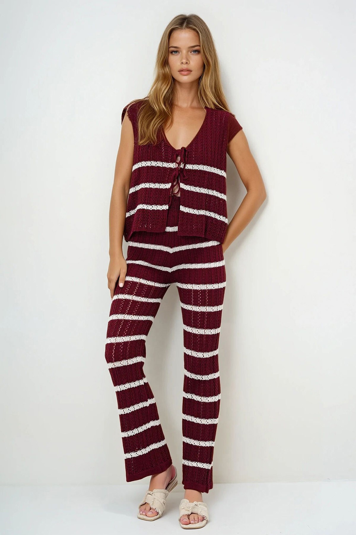 Bordo Delik Ajurlu Çizgili Bağlamalı Triko Yelek Ve Palazzo Pantolon Takım