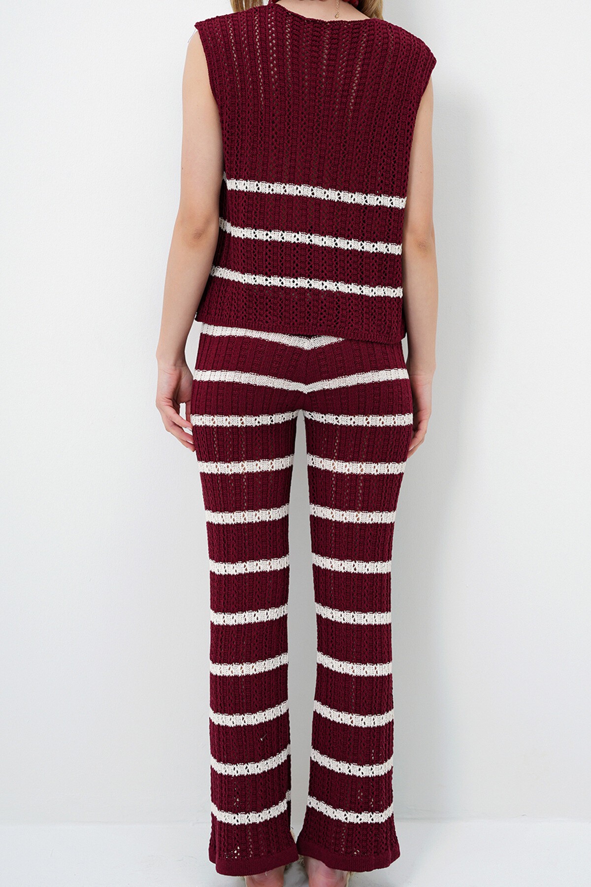 Bordo Delik Ajurlu Çizgili Bağlamalı Triko Yelek Ve Palazzo Pantolon Takım