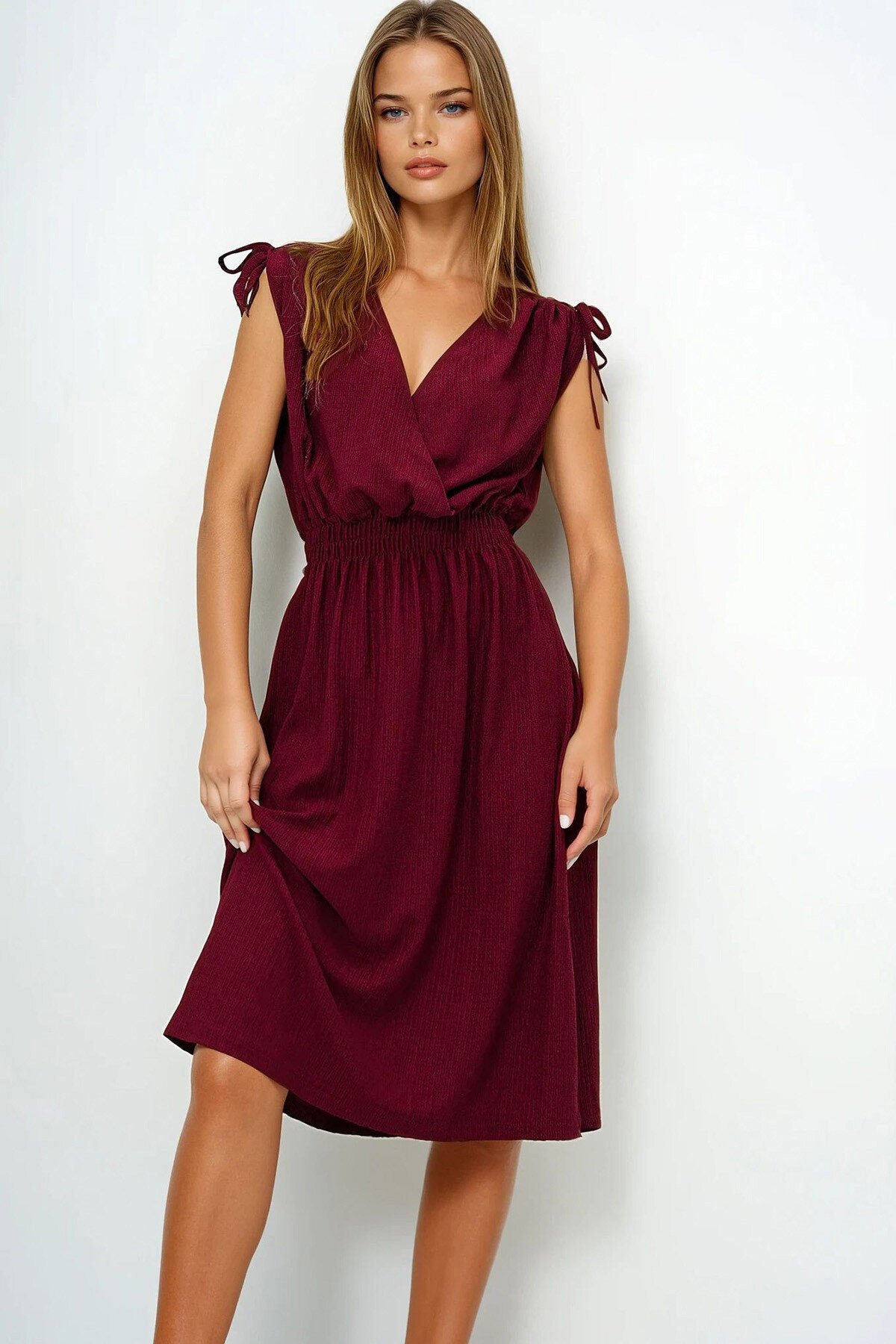 Bordo Kruvaze Yaka Omuzları Büzgülü Bağlama Detaylı Bürümcük Elbise