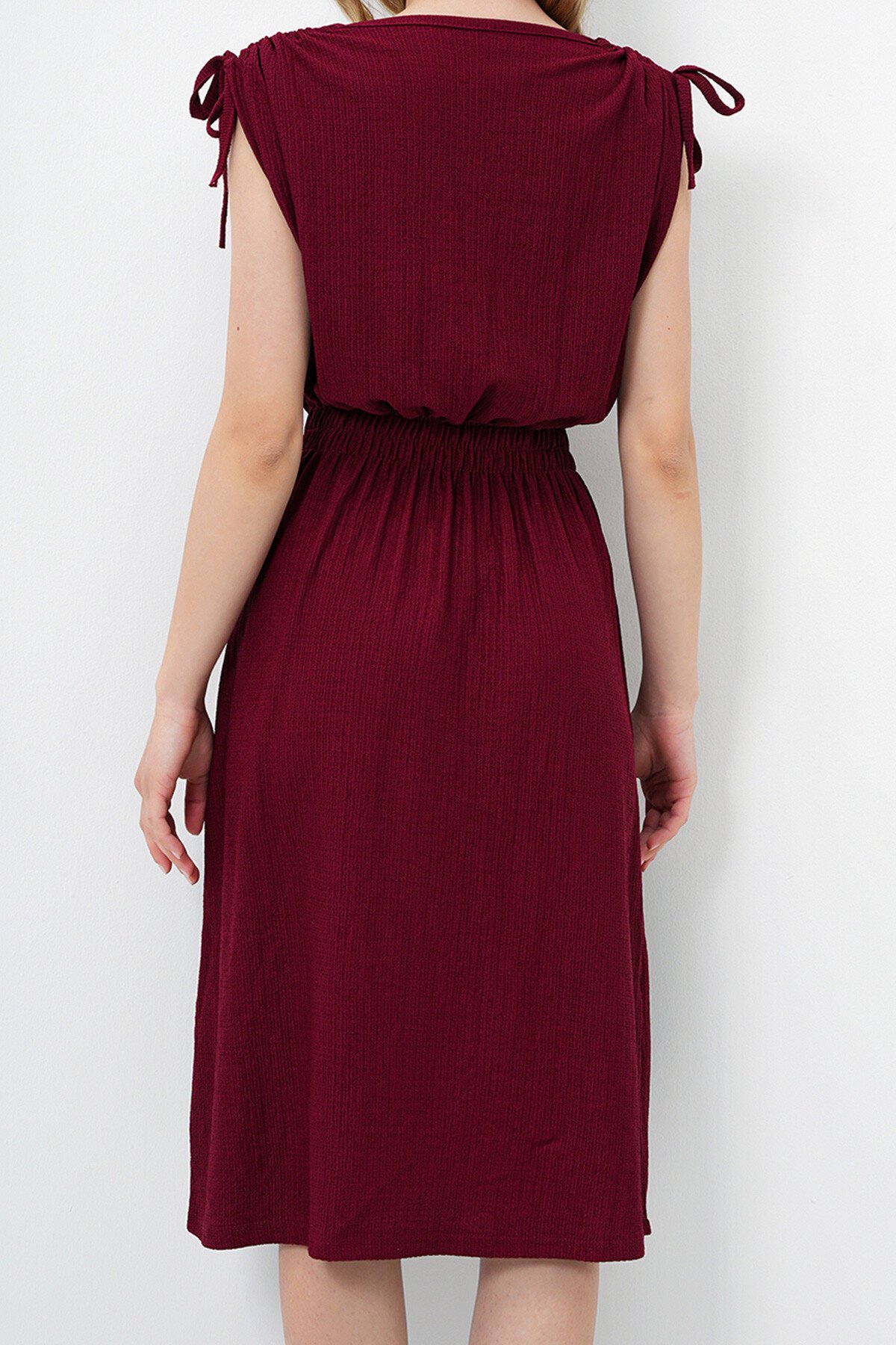 Bordo Kruvaze Yaka Omuzları Büzgülü Bağlama Detaylı Bürümcük Elbise
