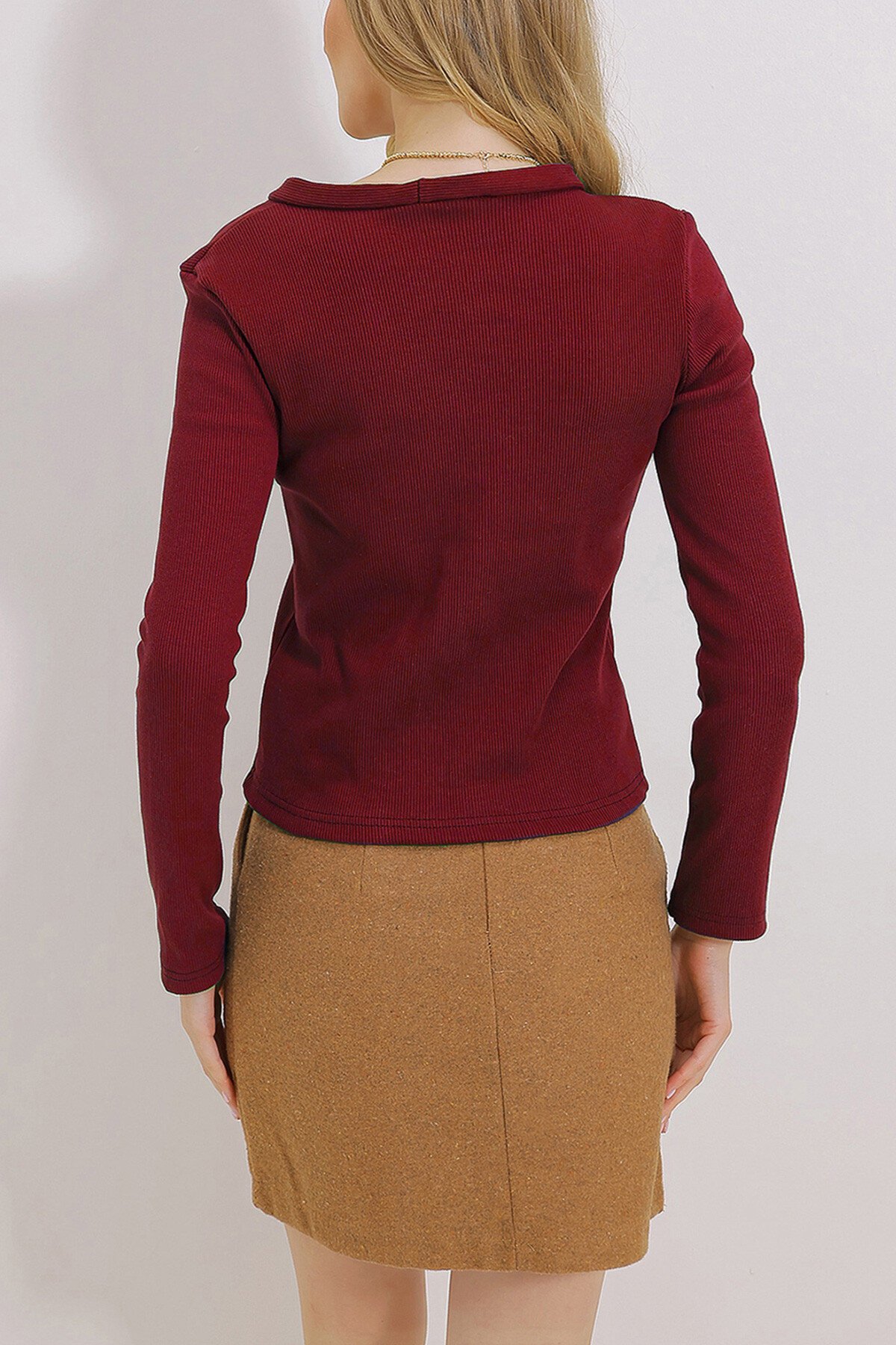 Bordo V Yaka Düğme Detaylı Fitilli Örme Hırka