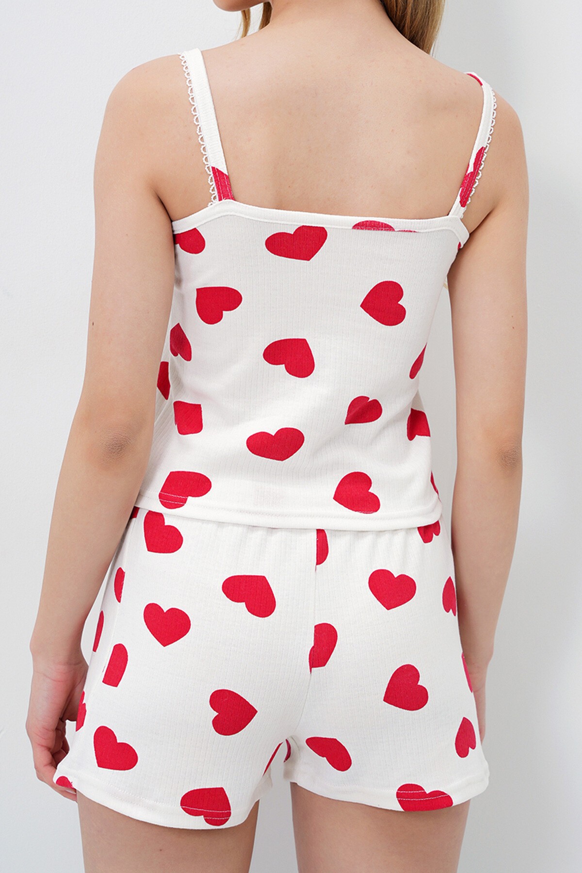 Büyük Kalp Kırmızı Fisto Detaylı Pamuklu Bluz Ve Şortlu Pijama Takımı