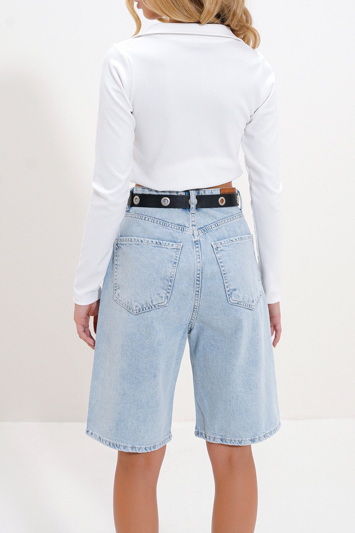Buz Mavi Bermuda Jean Şort