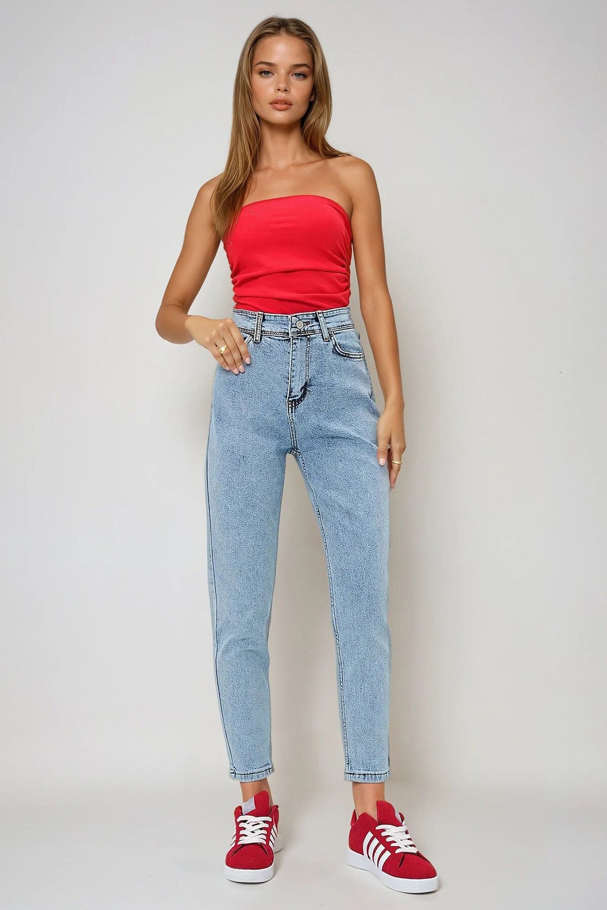 Buz Mavi Normal Bel Dar Paça Yıkamalı Mom Jean