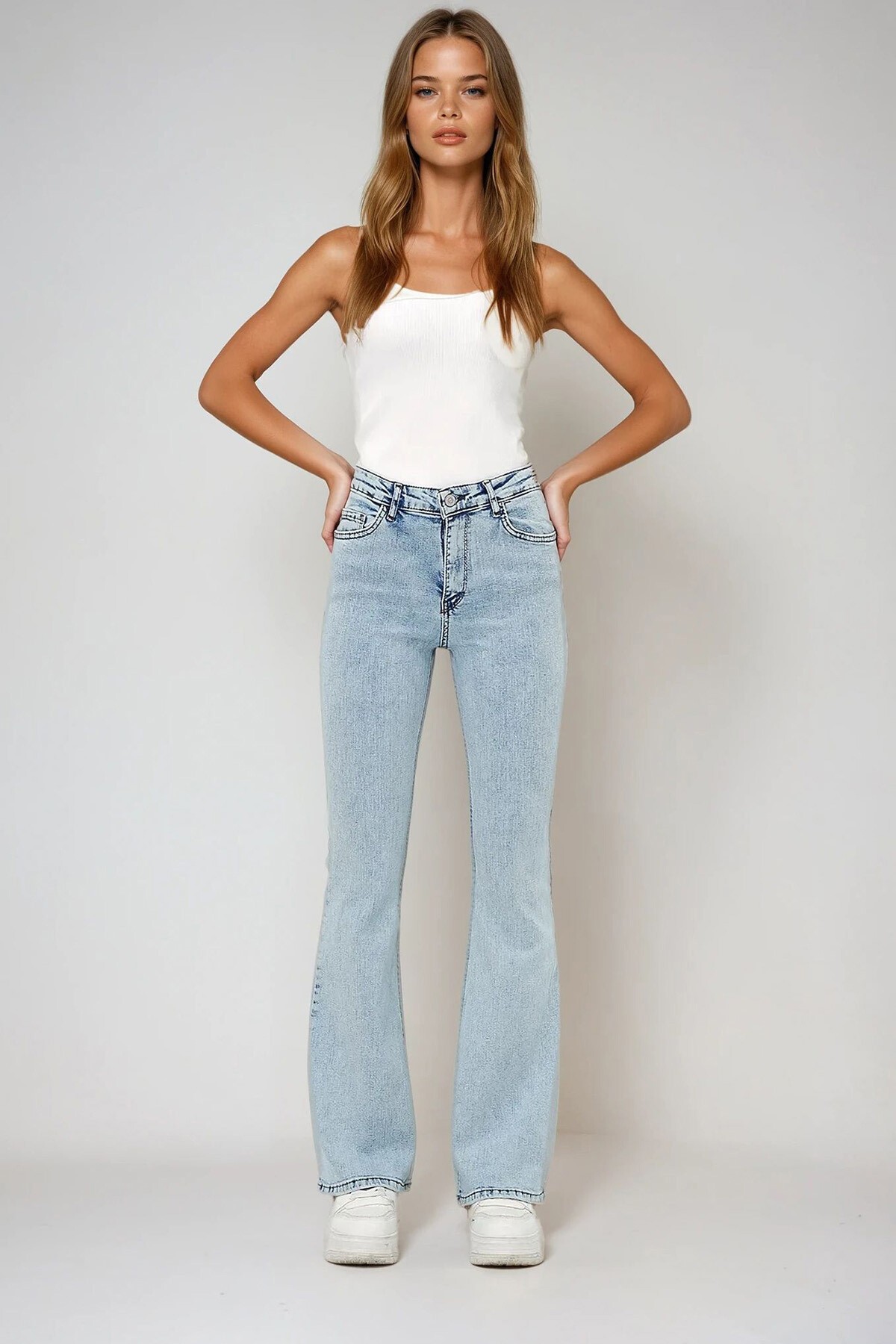 Buz Mavi Yüksek Bel Yıkamalı İspanyol Paça Jean Pantolon