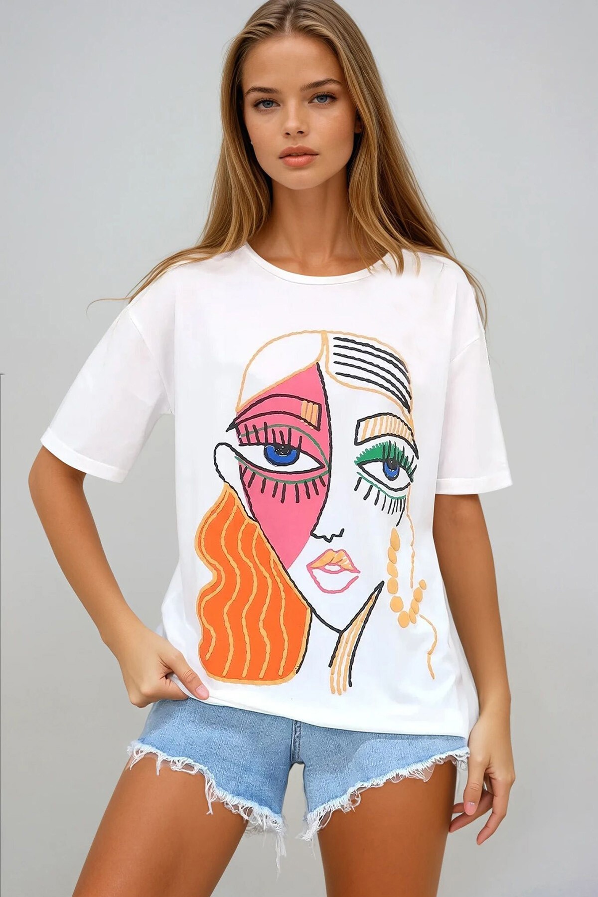 Ekru Bisiklet Yaka Kabartma Nakışlı Bluz