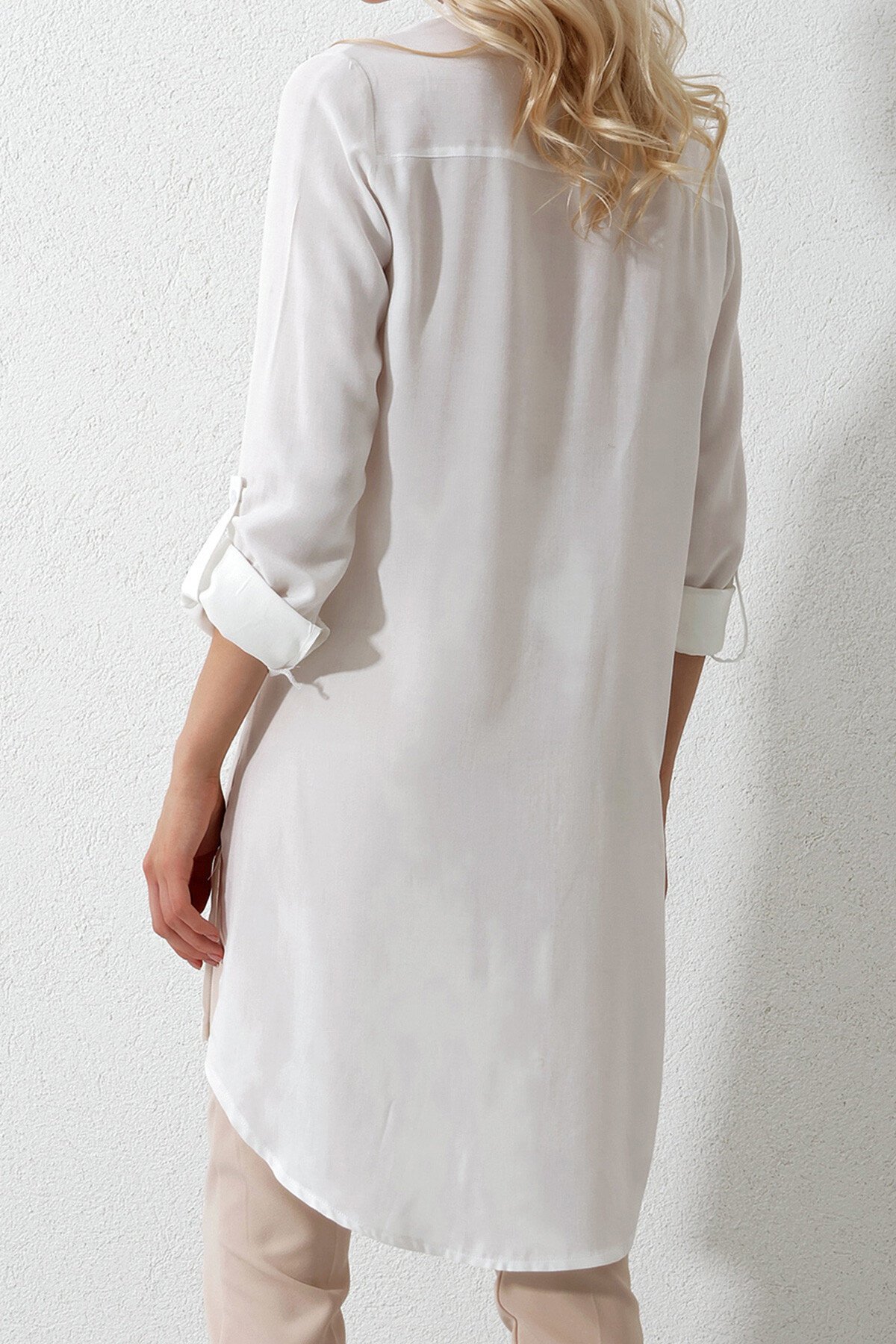 Ekru Gömlek Yaka Yarım Patlı Uzun Dokuma Tunik