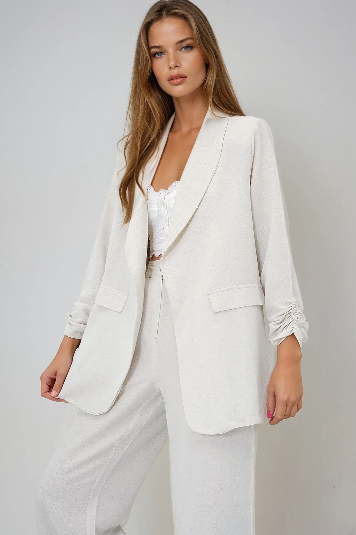 Ekru Keten Görünümlü Şal Yaka Kolları Drapeli Ceket