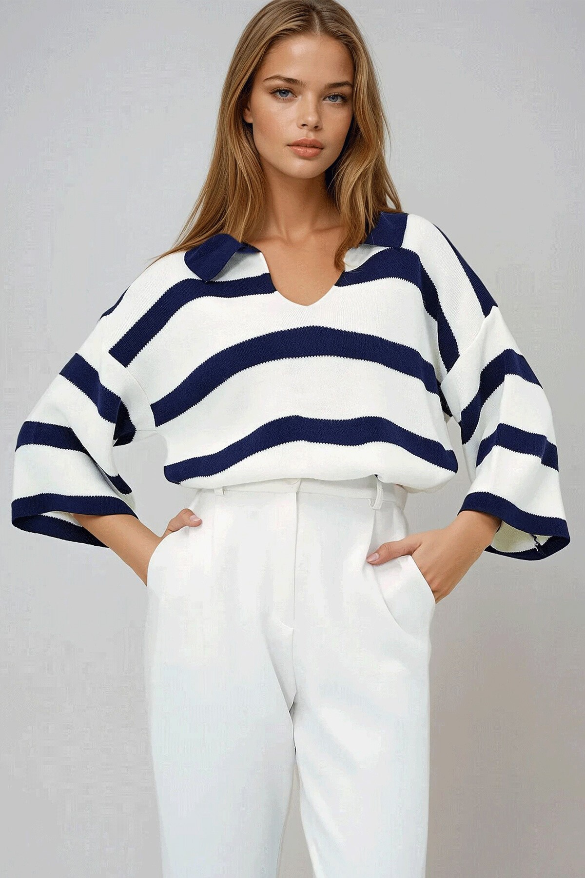 Ekru Lacivert Polo Yaka Yarım Kol Çizgili Mevsimlik Triko Bluz