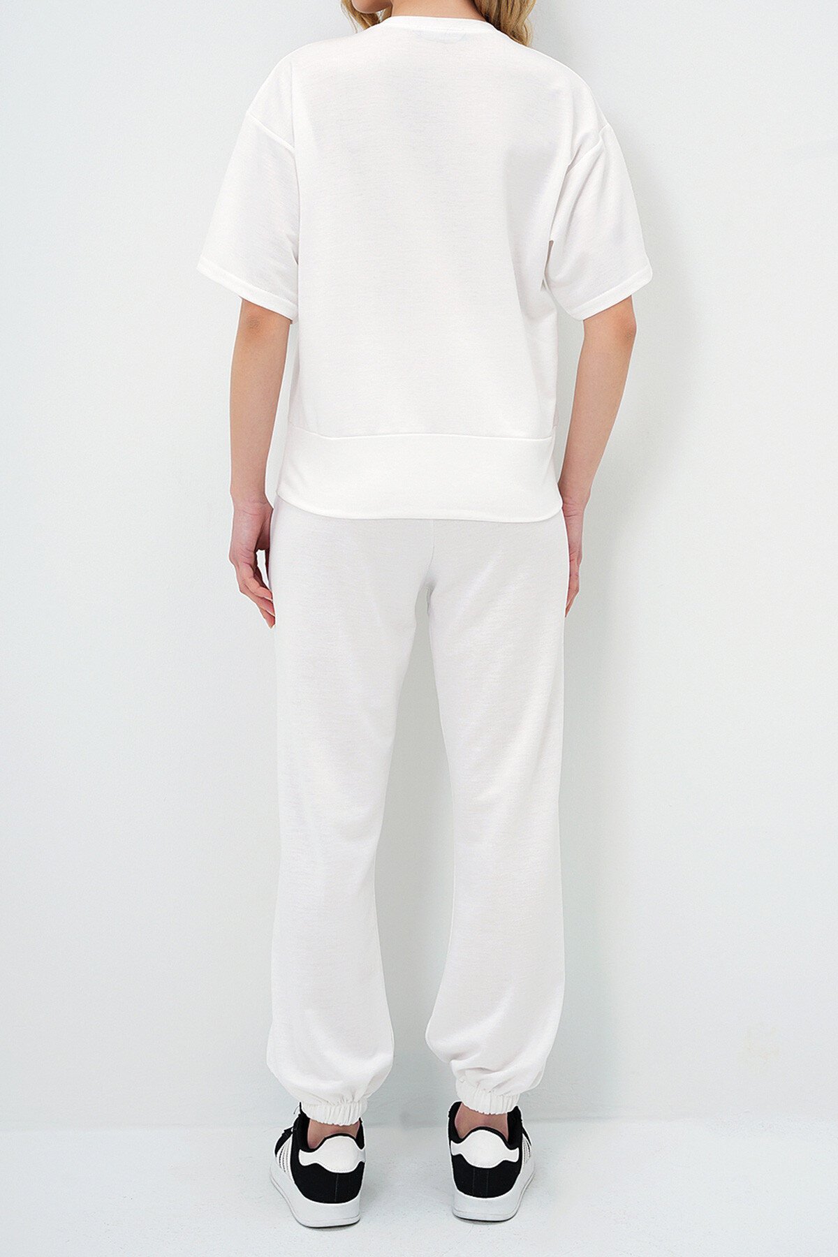 Ekru W Baskılı Eşofman Takımı