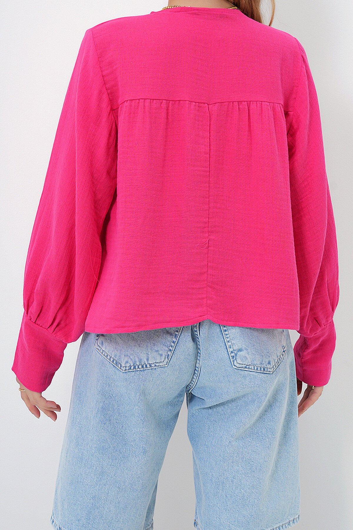 Fuşya V Yaka Göğüsten Bağlamalı Büzgülü Yazlık Dokuma Bluz